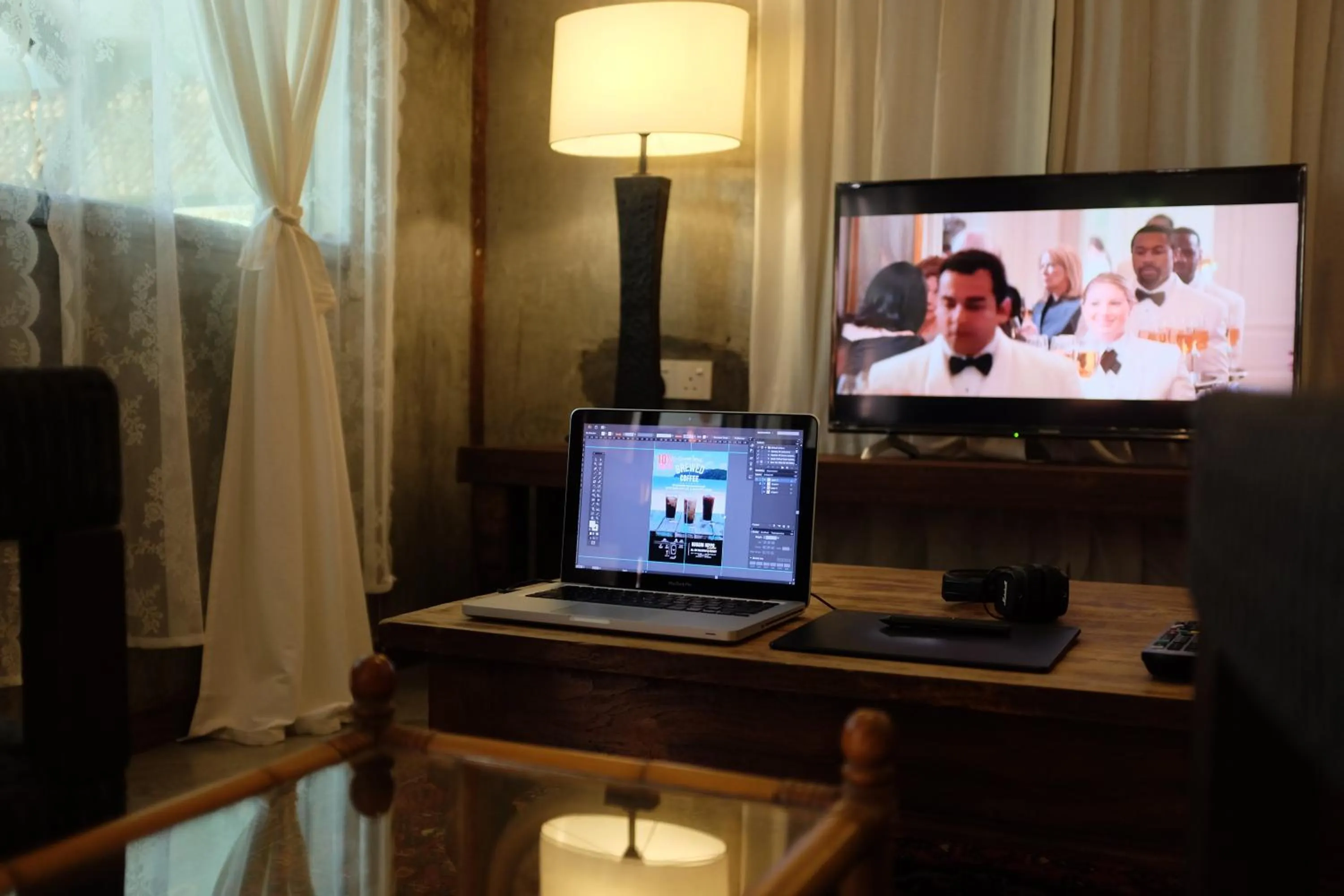 TV and multimedia in Panji Panji Tropical Wooden Home