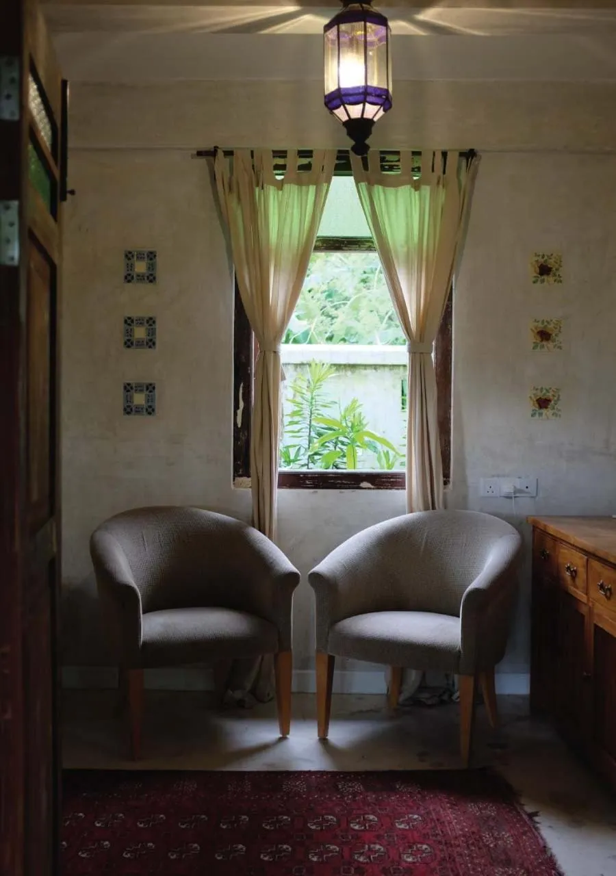 Living room in Panji Panji Tropical Wooden Home