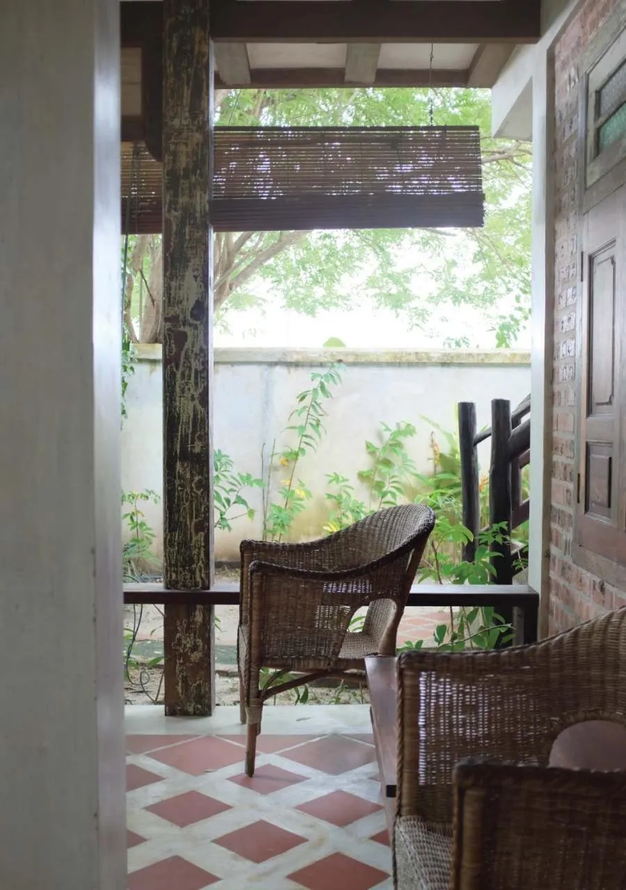 Balcony/Terrace in Panji Panji Tropical Wooden Home