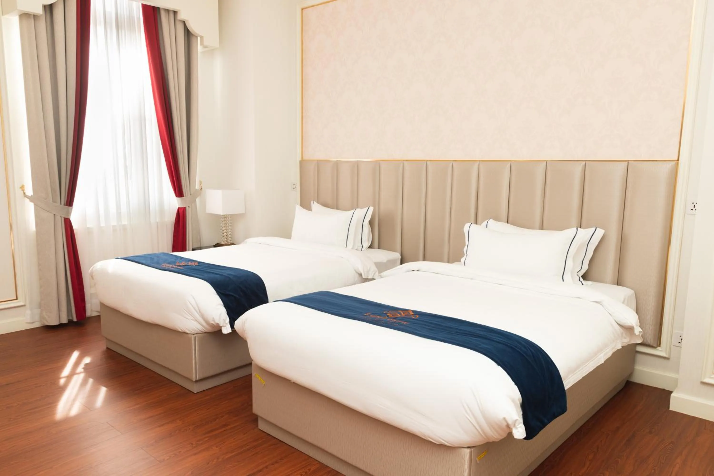 Bed in THE PREMIER PALACE HOTEL AND SPA