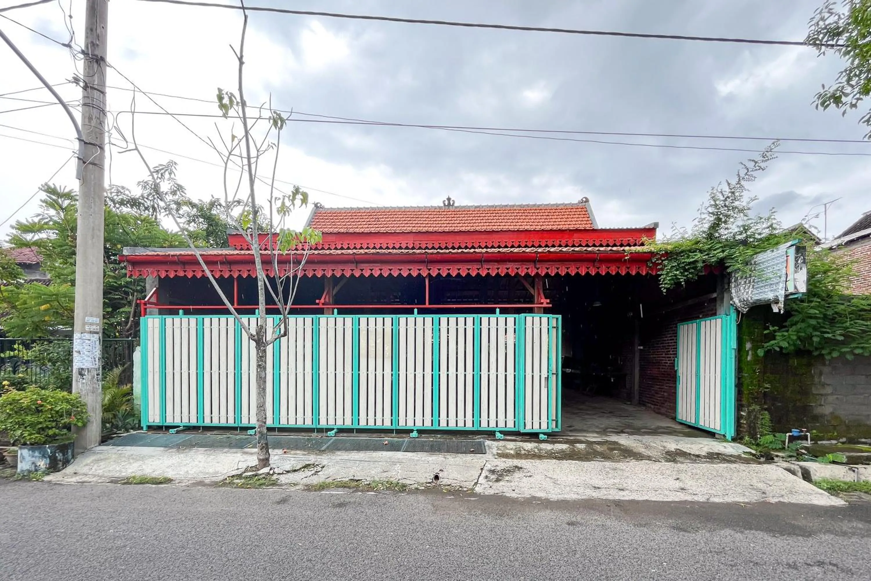 Property building in RedDoorz Syariah near RS Bhayangkara Nganjuk