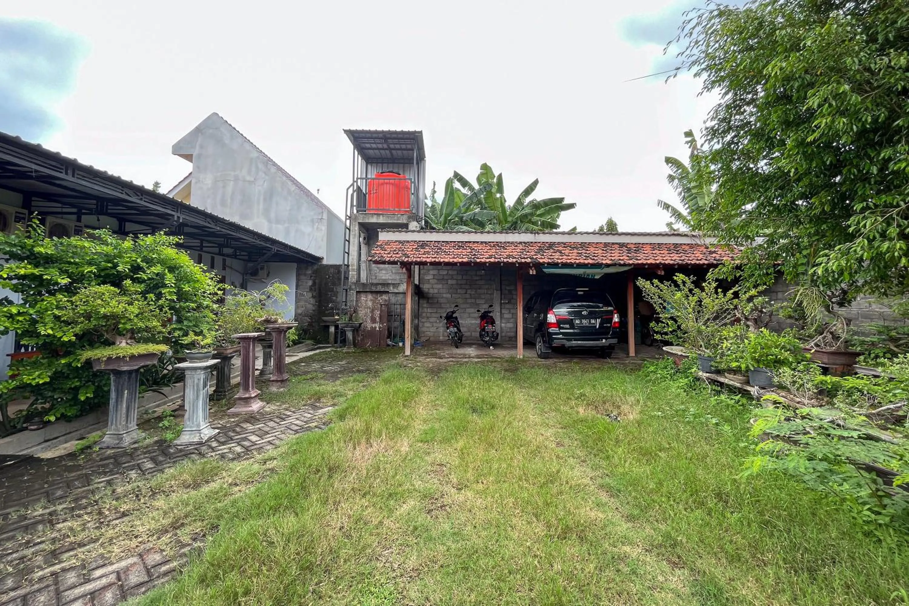 Property building in RedDoorz Syariah near RS Bhayangkara Nganjuk