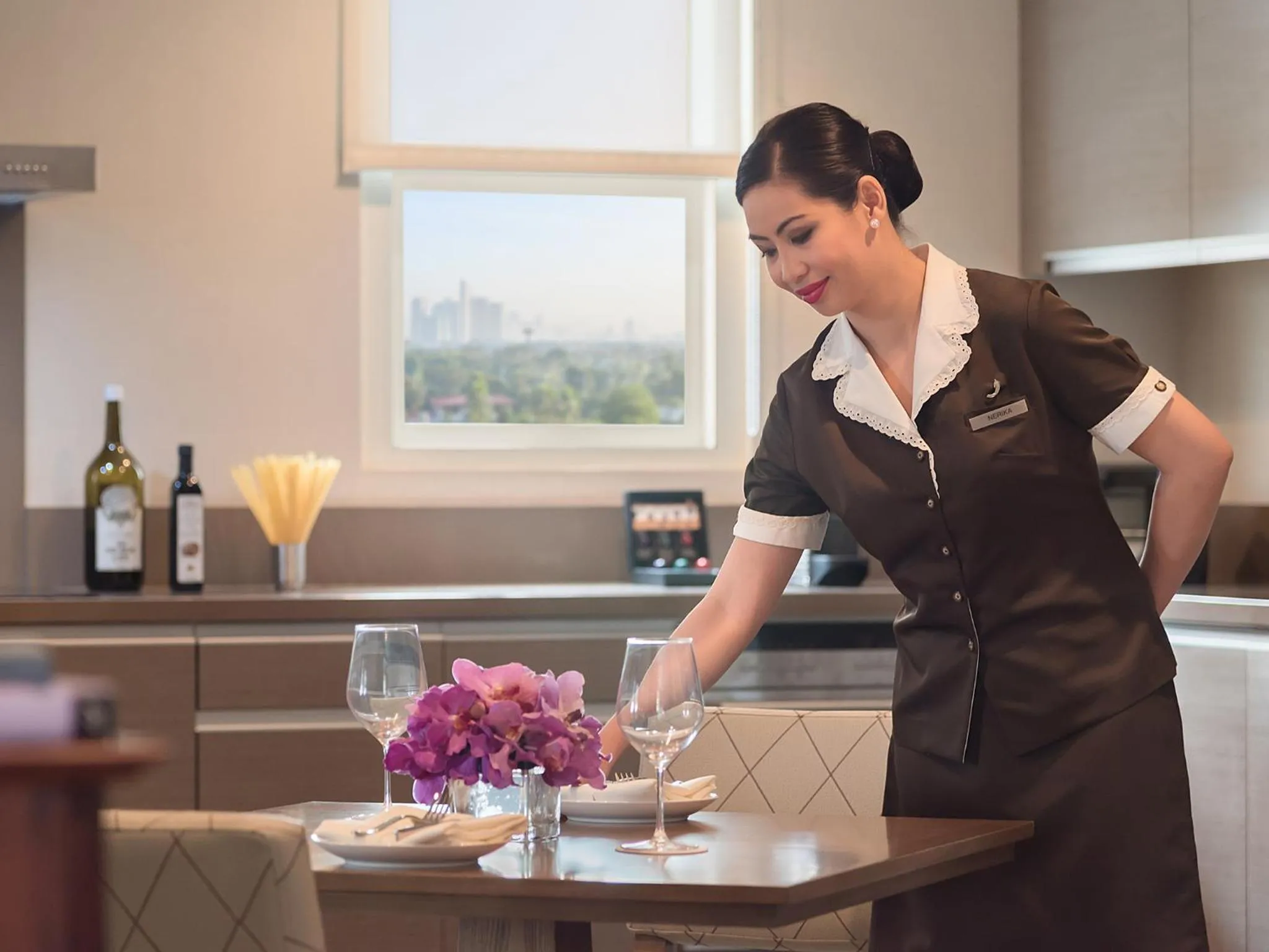 People in Discovery Primea