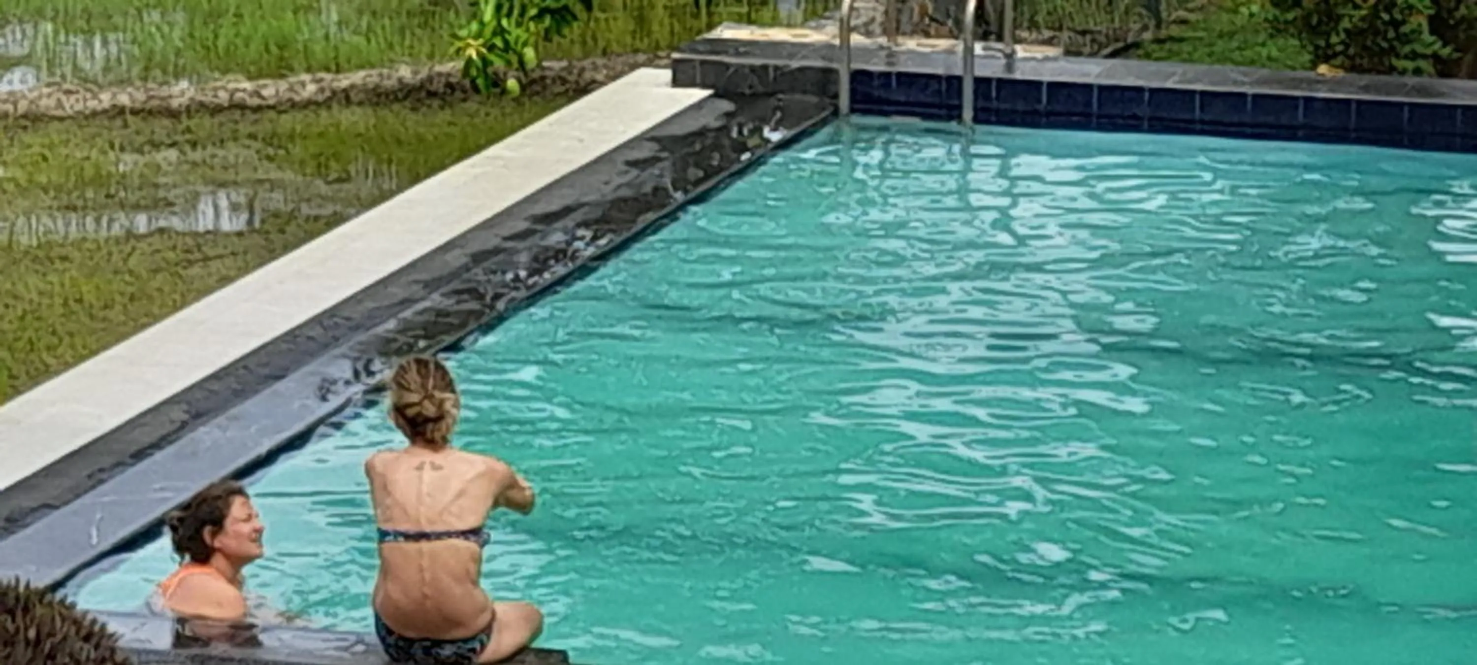 Swimming pool in Traveller's Home Hotel