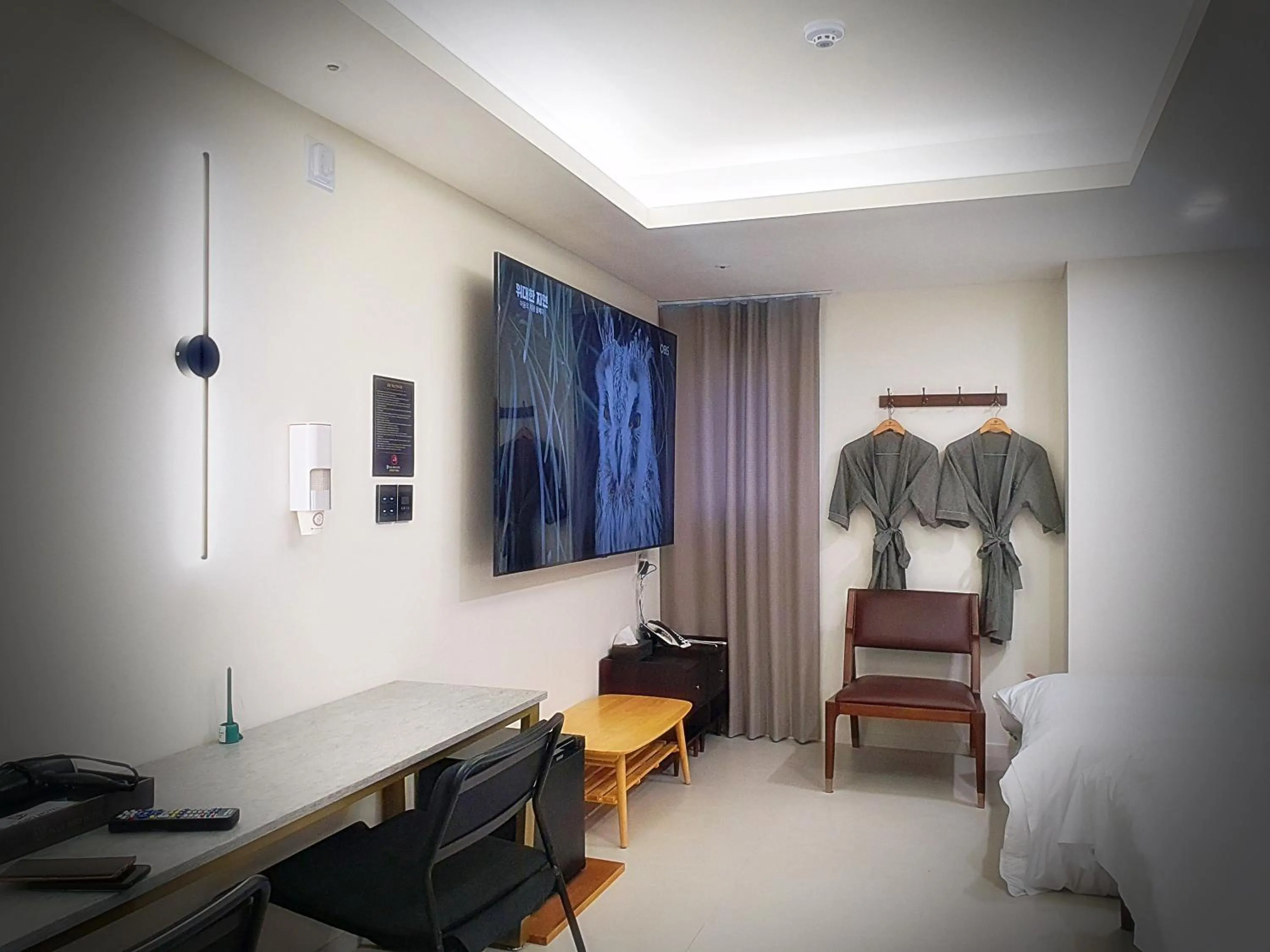 Photo of the whole room in Bluebird Hotel