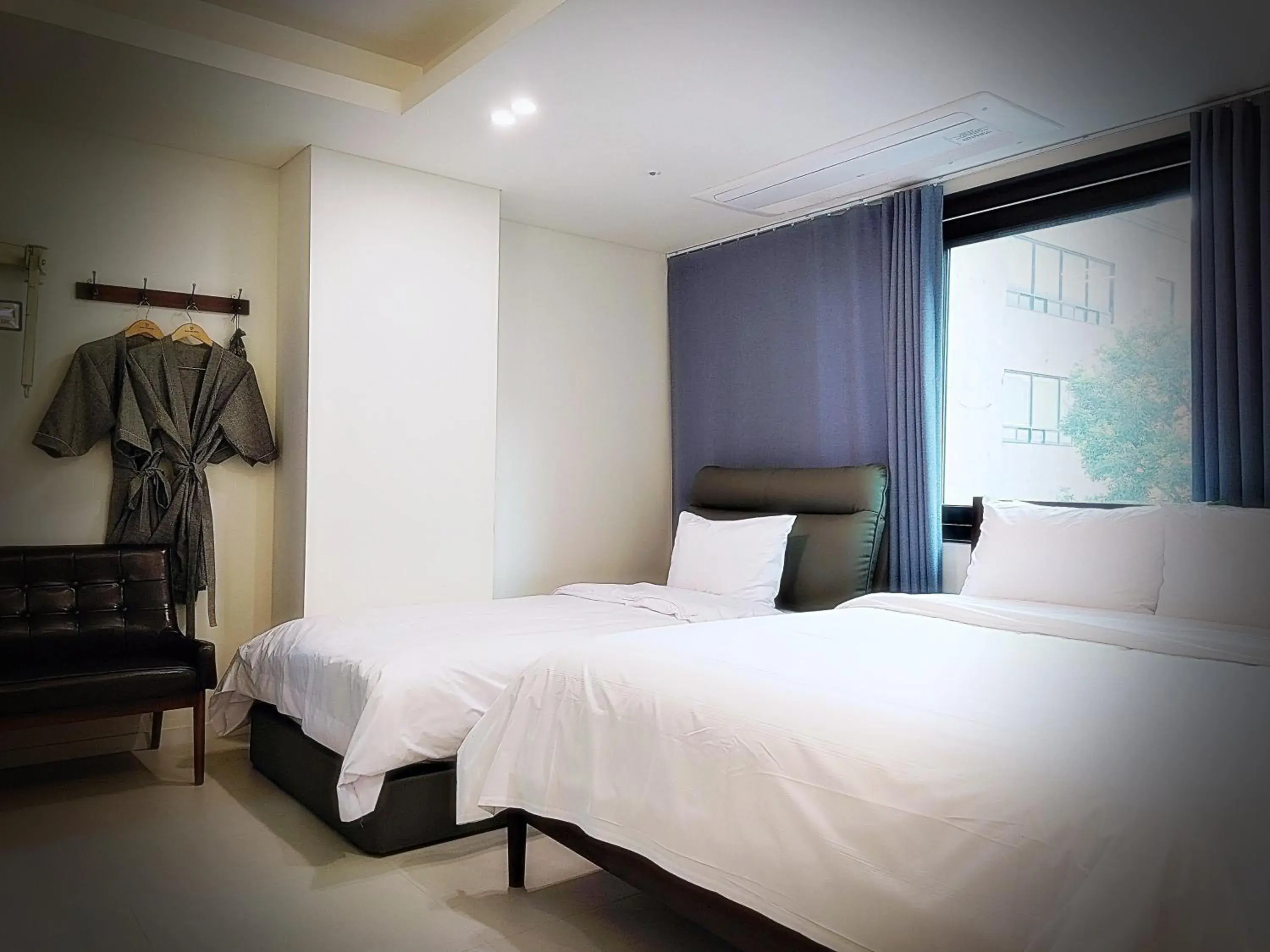 Twin Room in Bluebird Hotel Twin Room in Bluebird Hotel