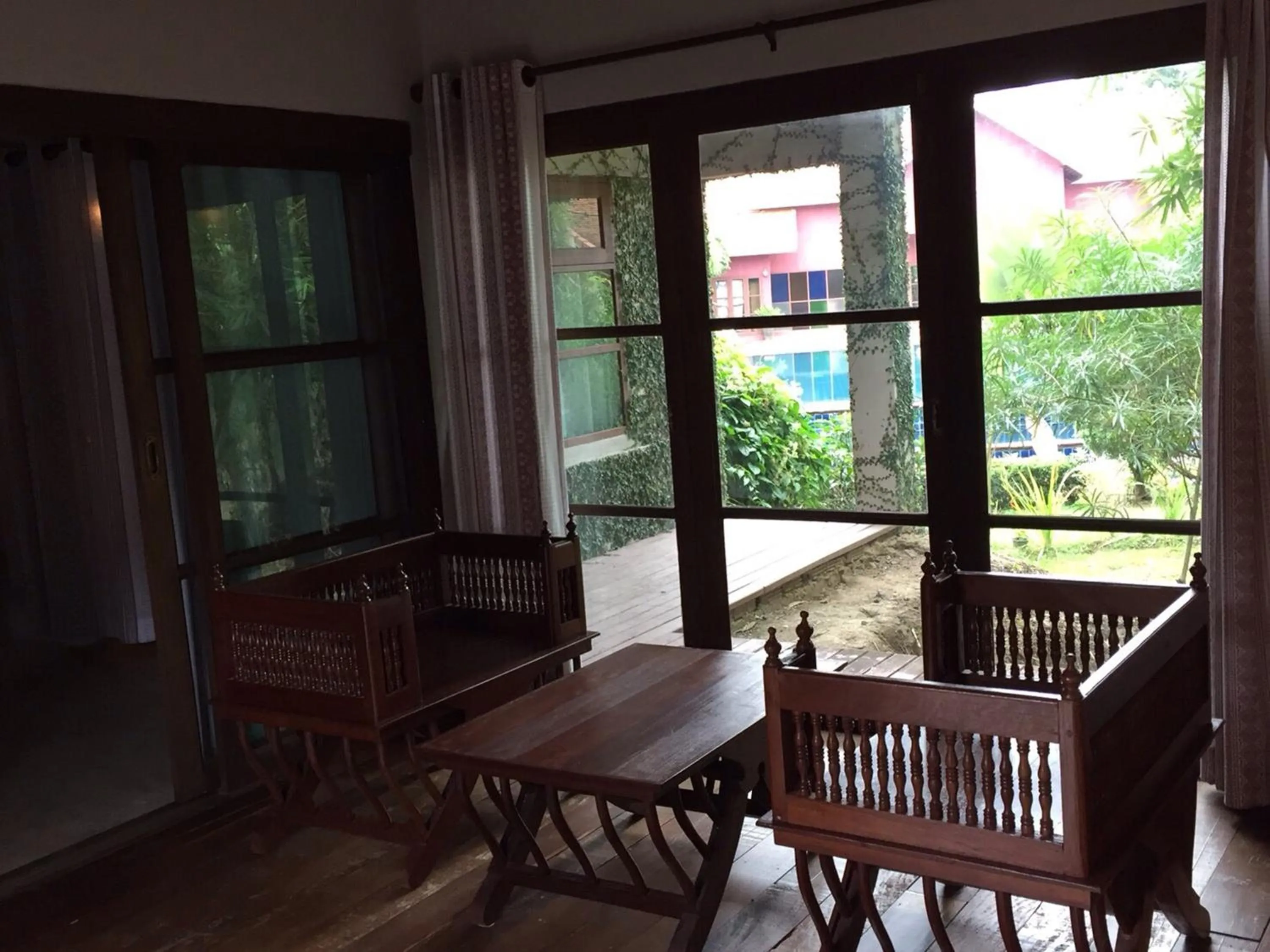 Living room in Chiangmai Royal Creek Hotel