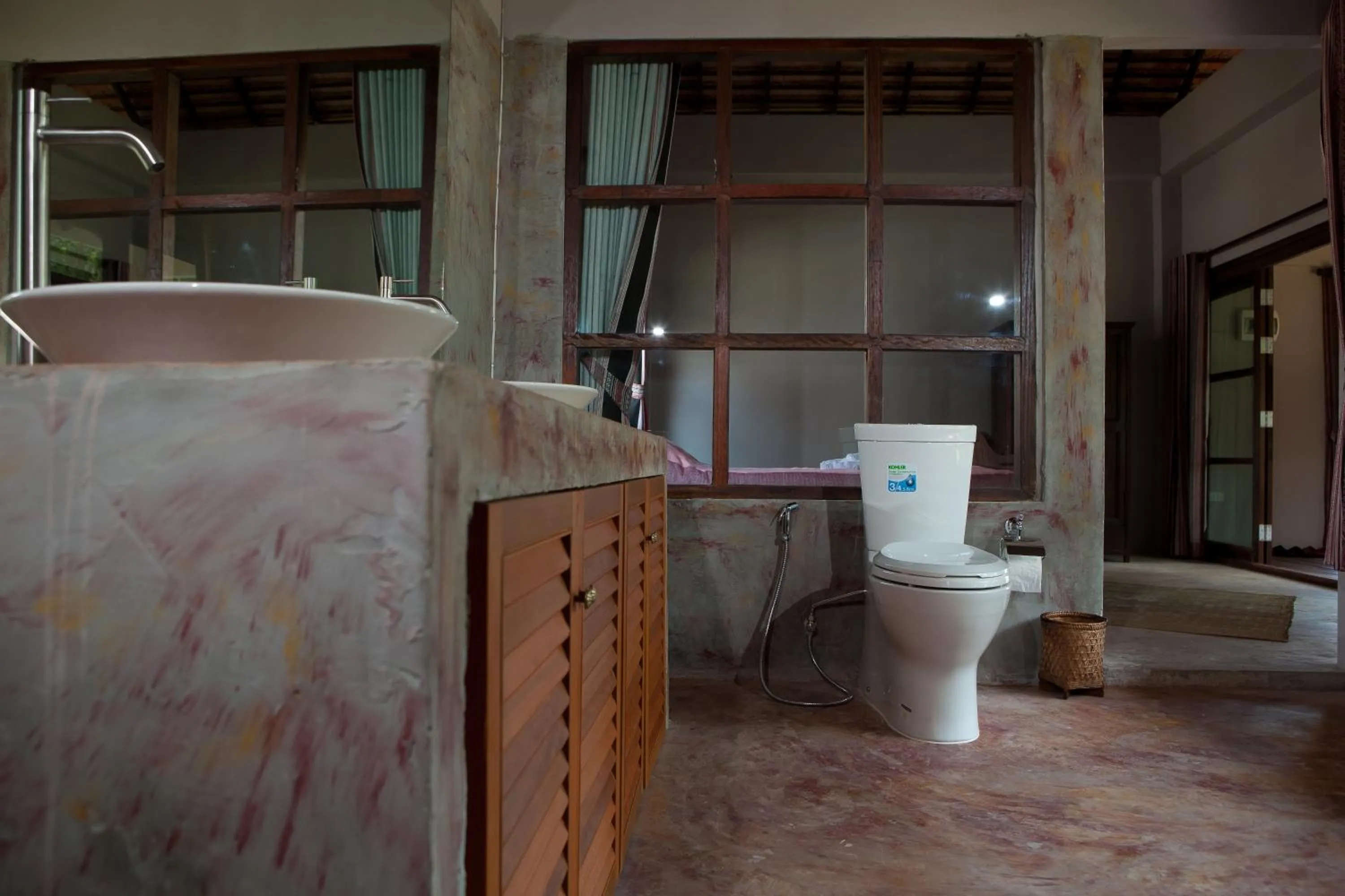 Bathroom in Chiangmai Royal Creek Hotel