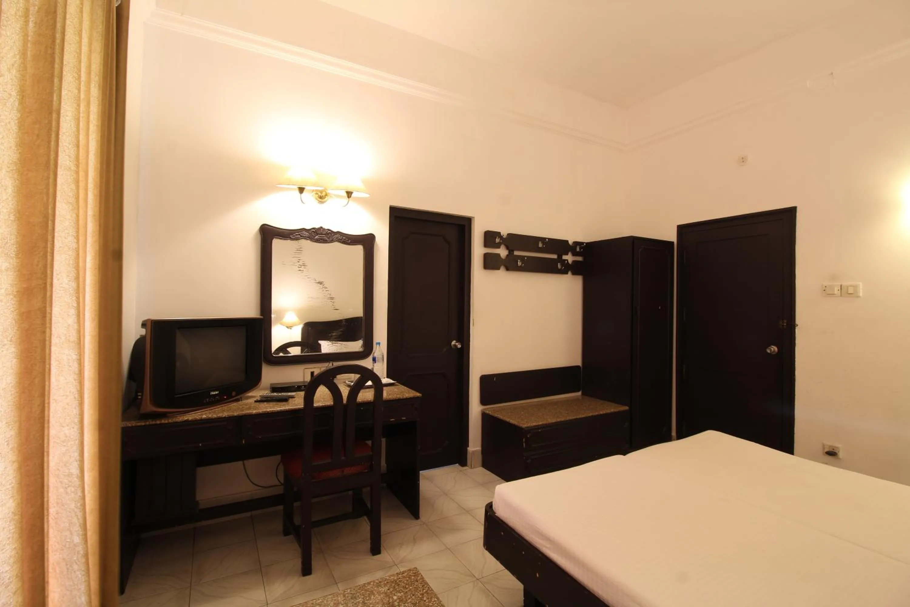 Bedroom, Bed in Sopanam Heritage