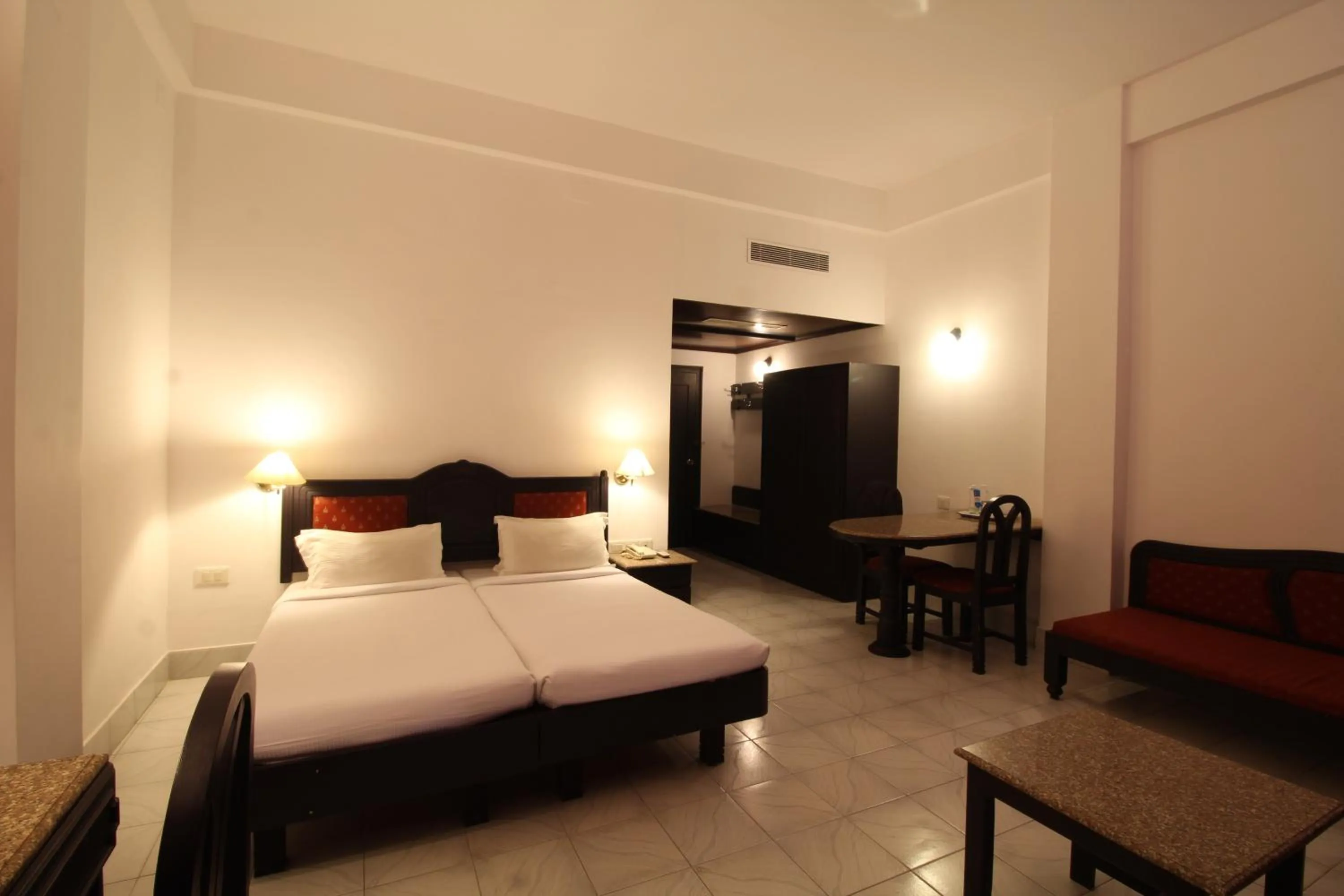 Photo of the whole room, Bed in Sopanam Heritage