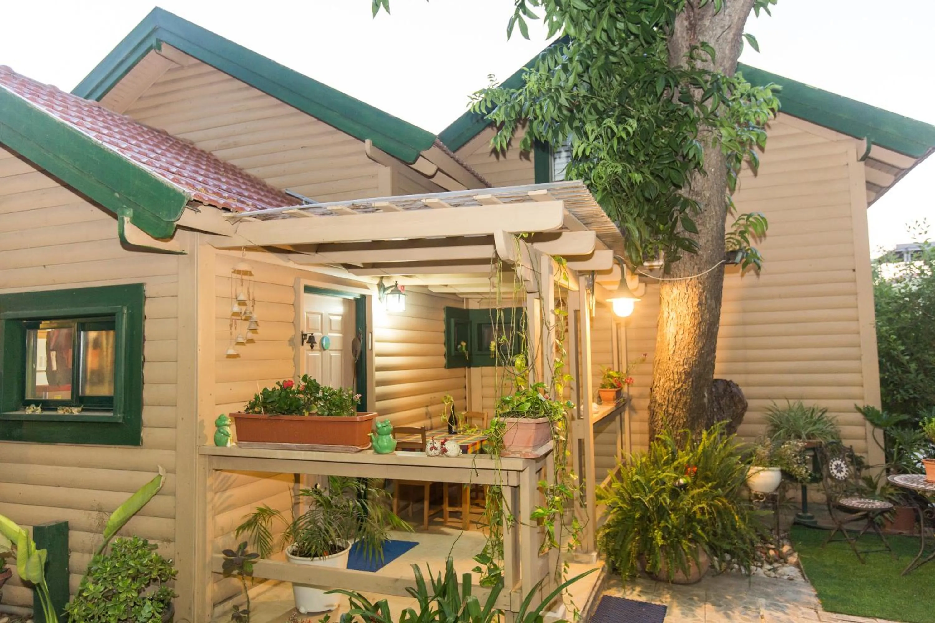 Property building in Leyad Hashmura Lodging