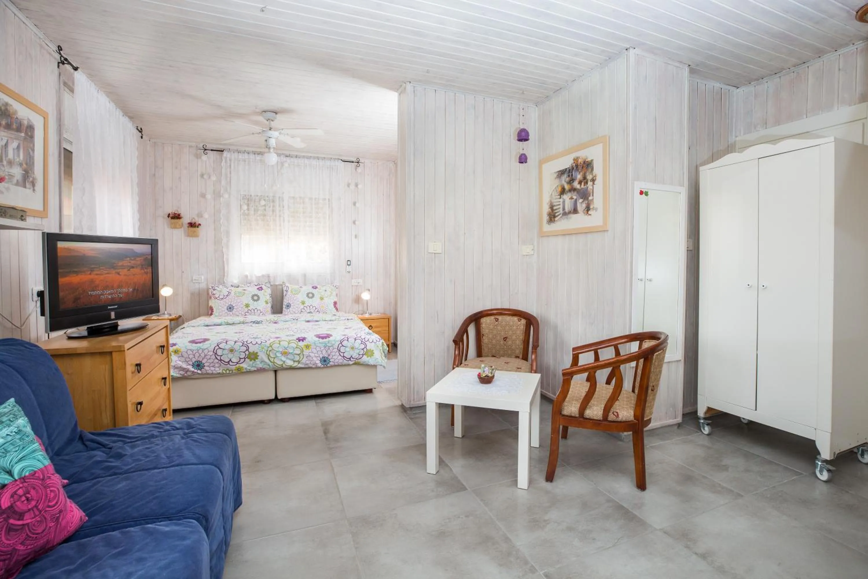 Bed in Leyad Hashmura Lodging