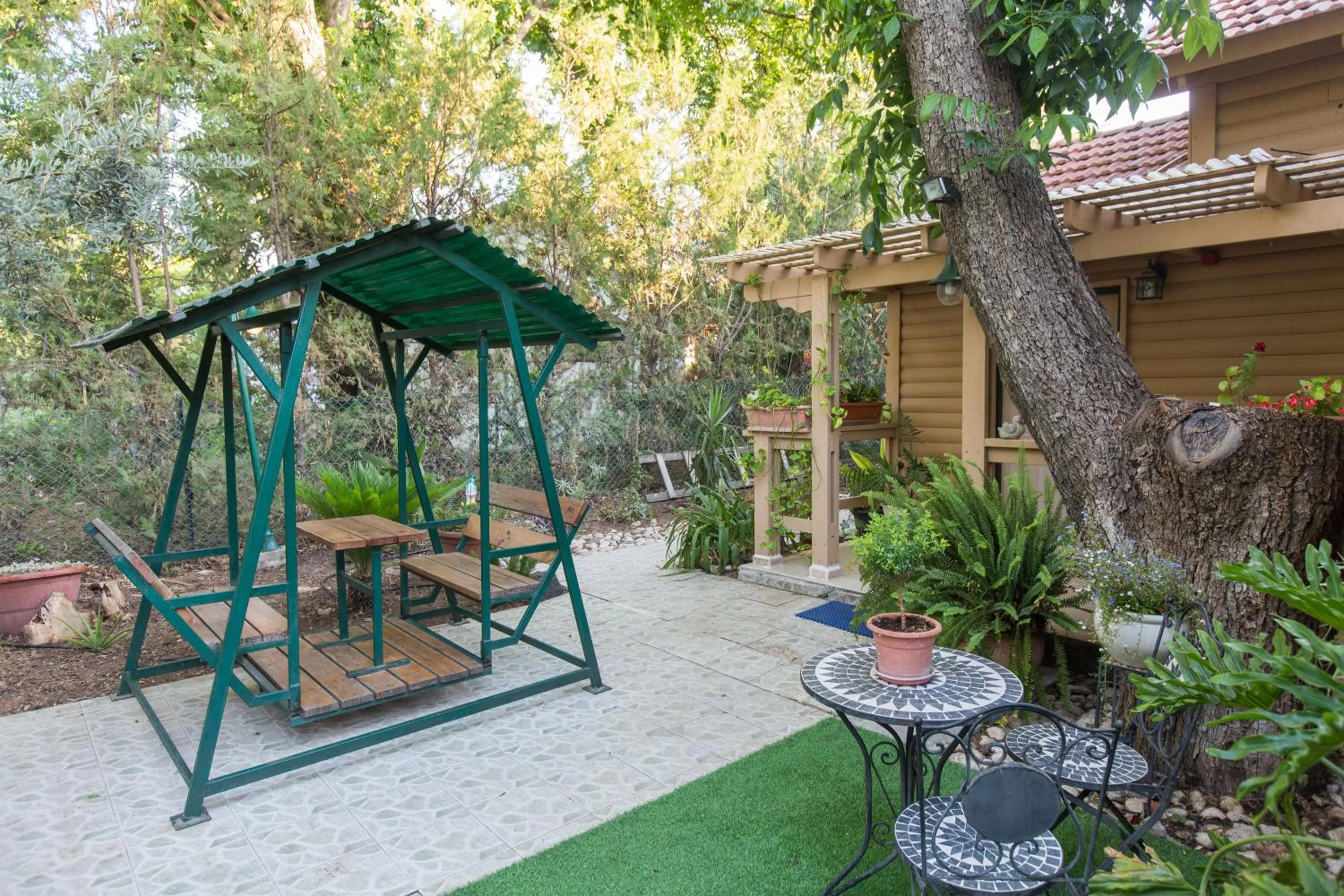 Garden in Leyad Hashmura Lodging