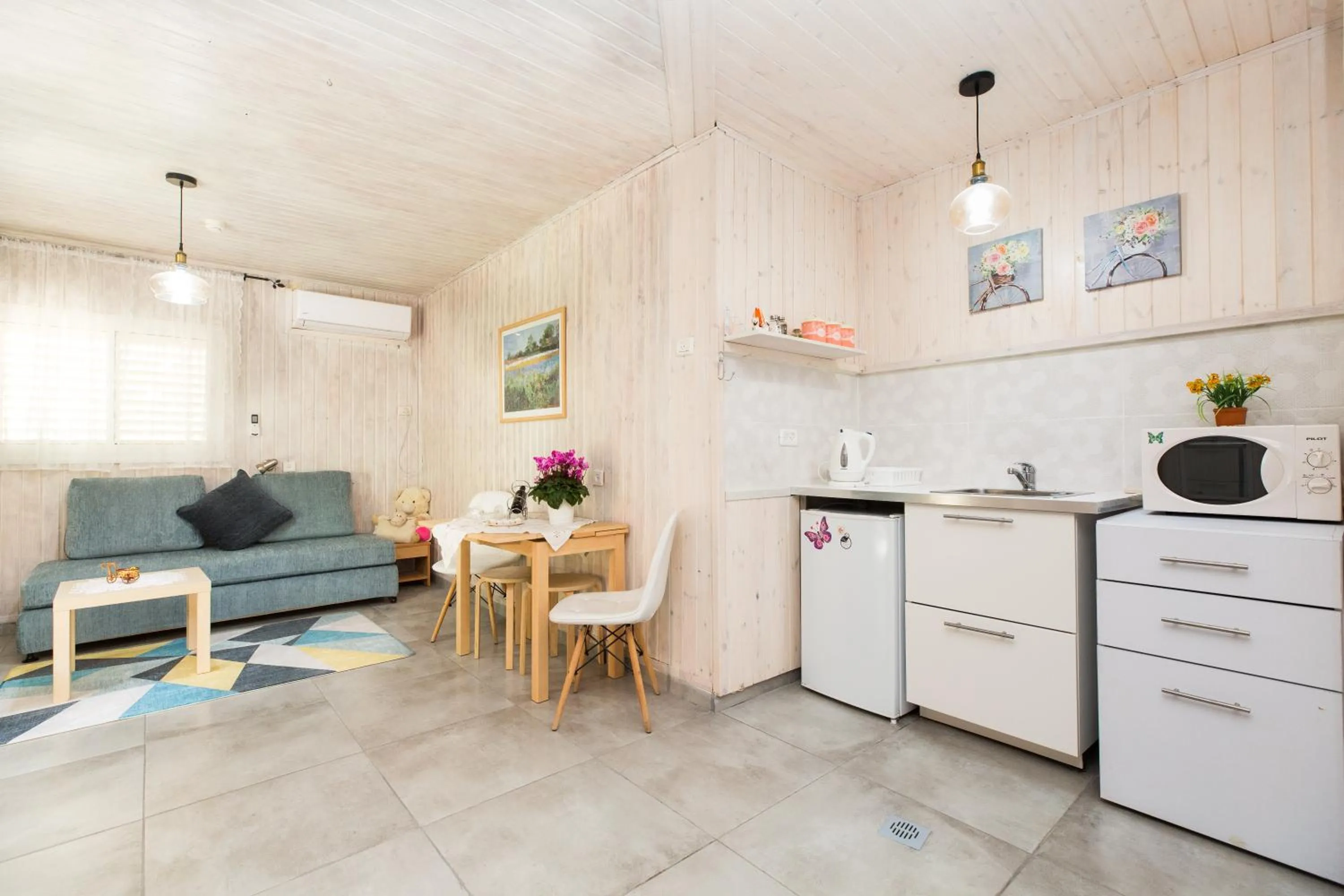 Leyad Hashmura Lodging