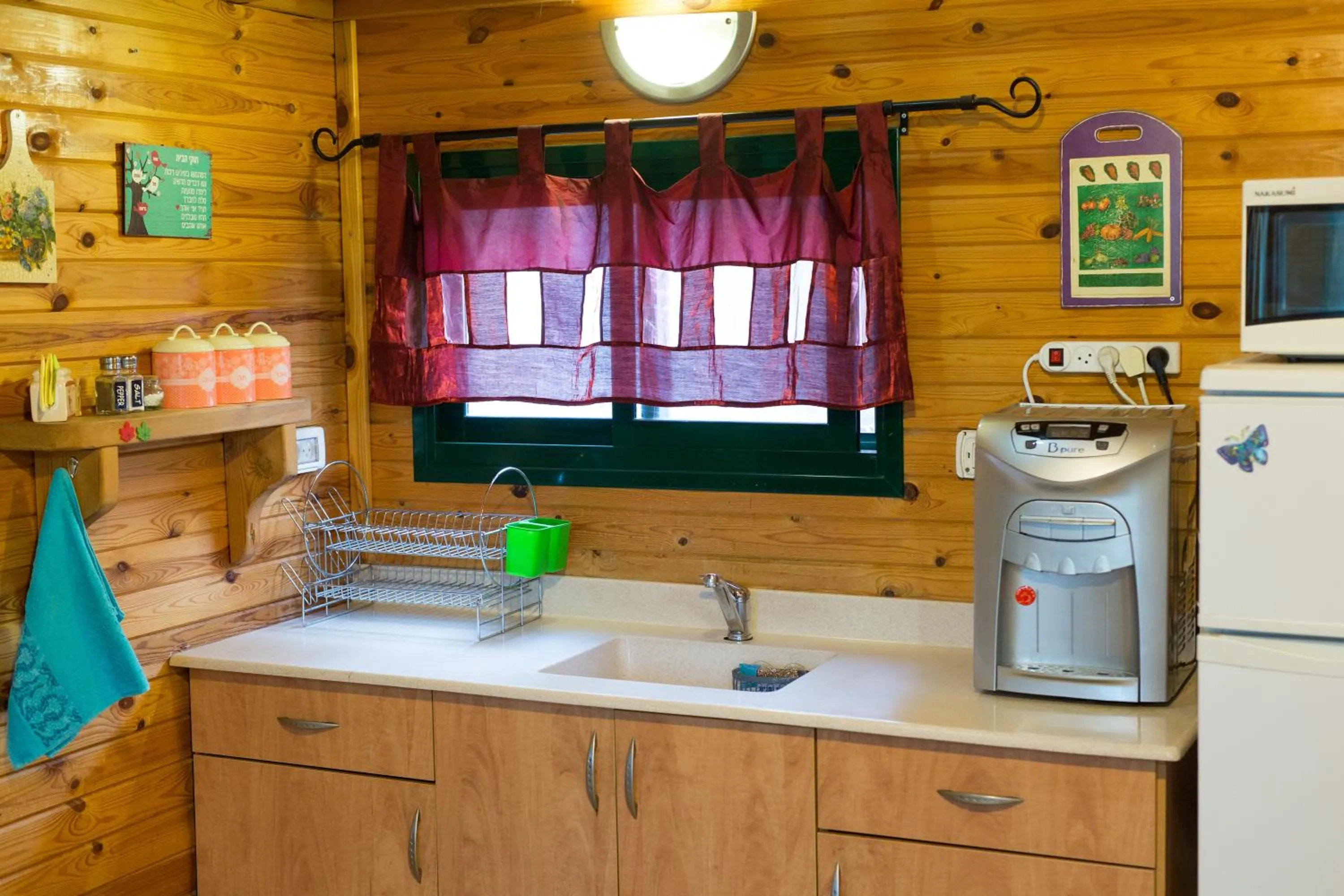 Kitchen or kitchenette in Leyad Hashmura Lodging