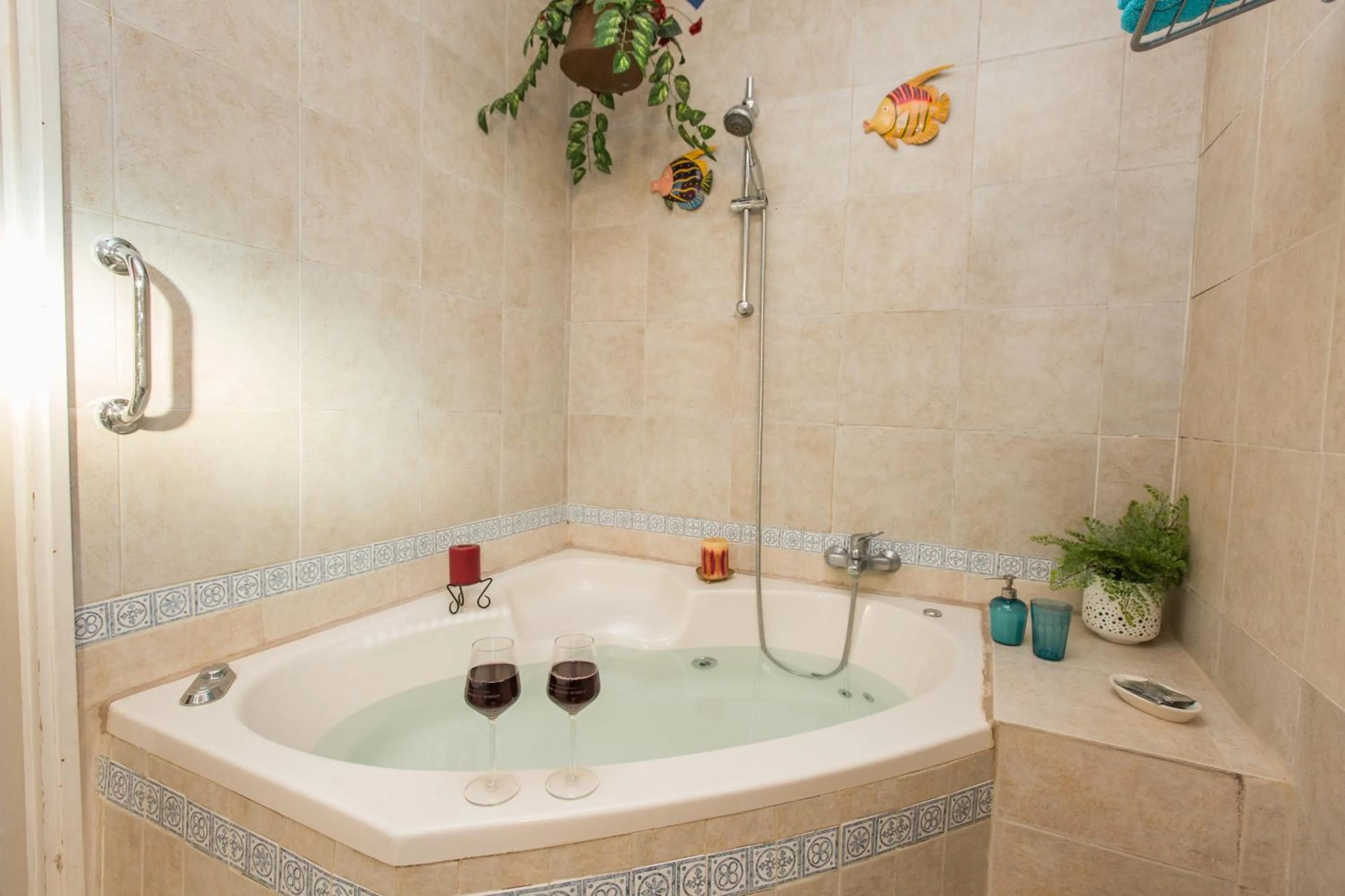Hot Tub in Leyad Hashmura Lodging