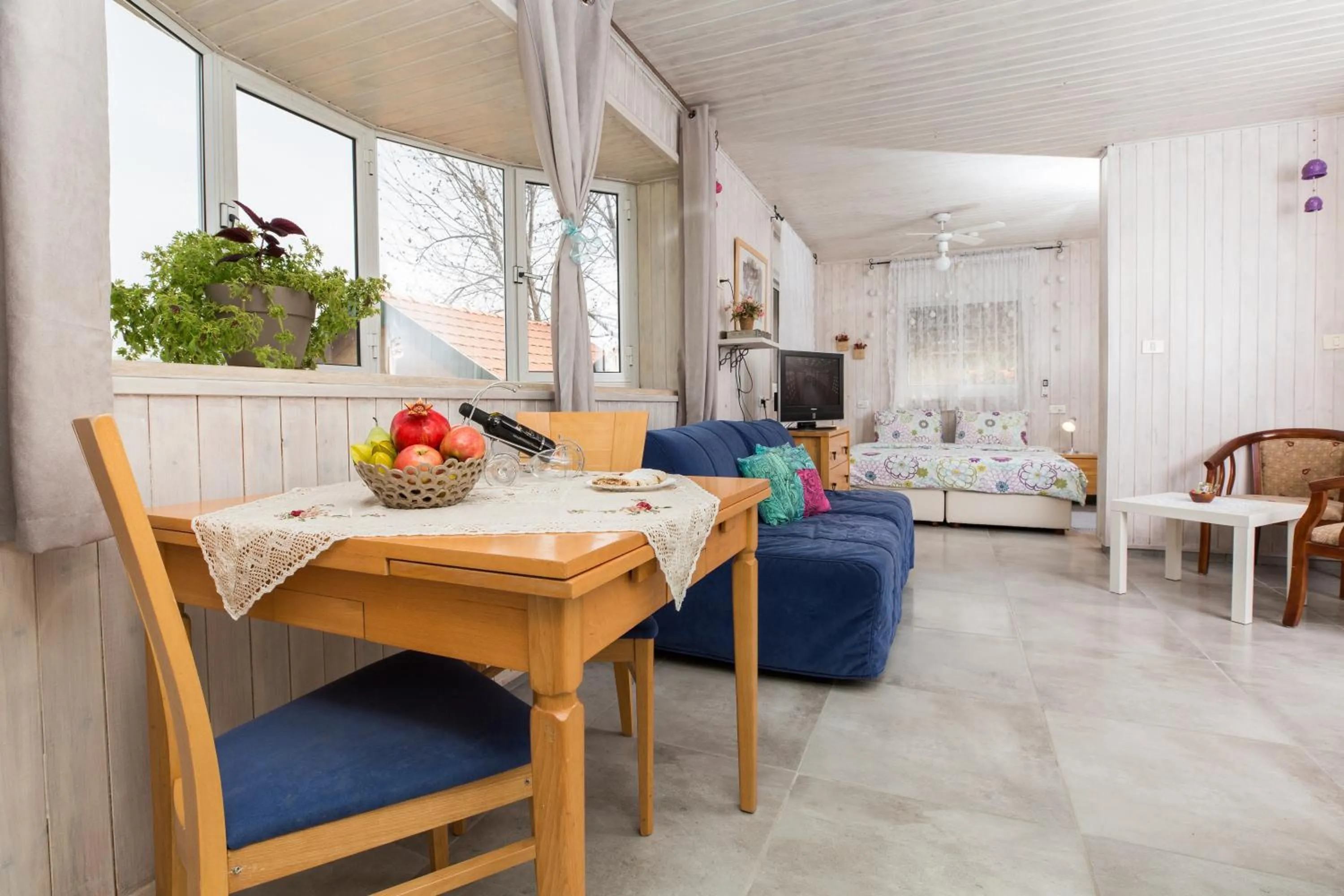 Leyad Hashmura Lodging