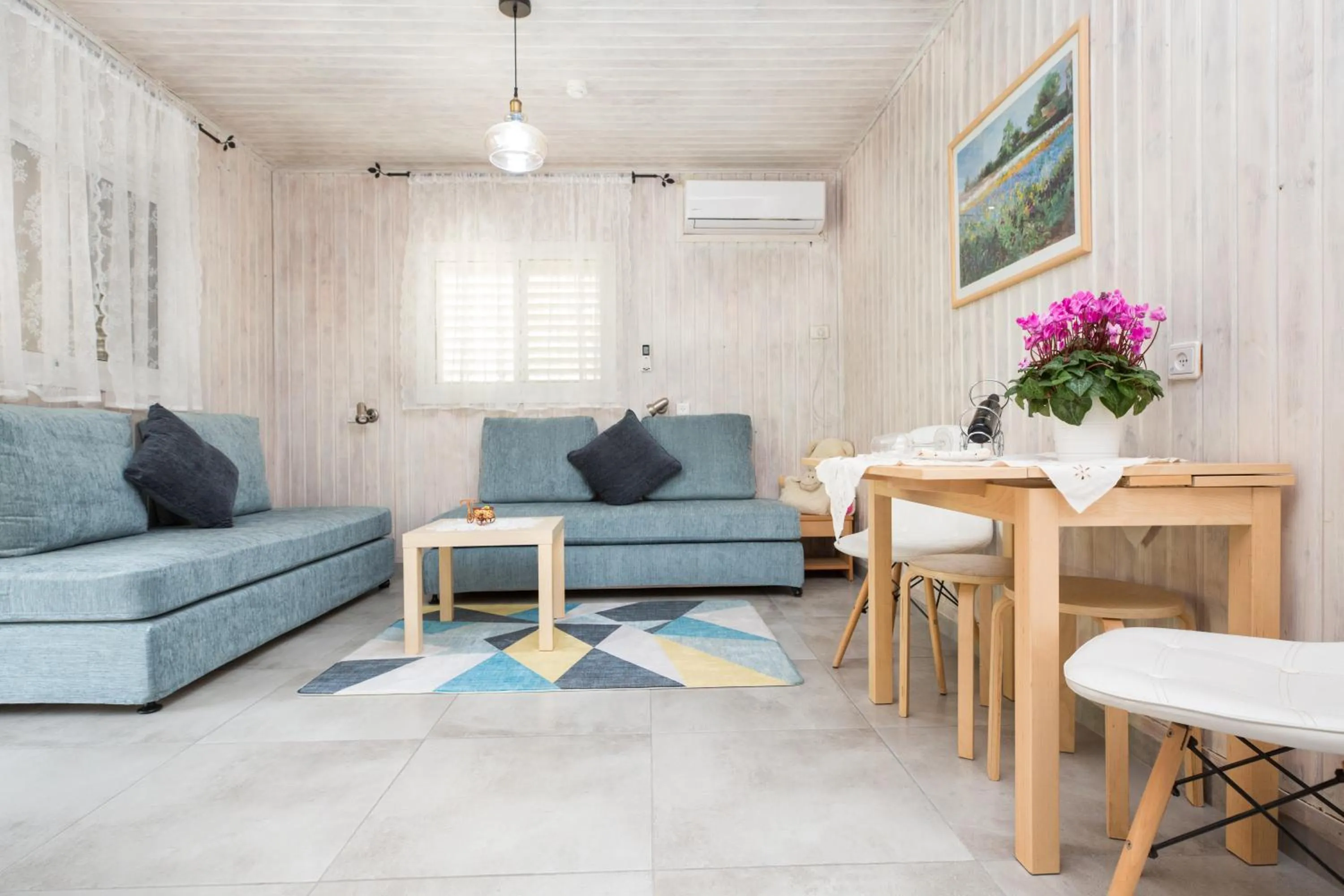 Leyad Hashmura Lodging