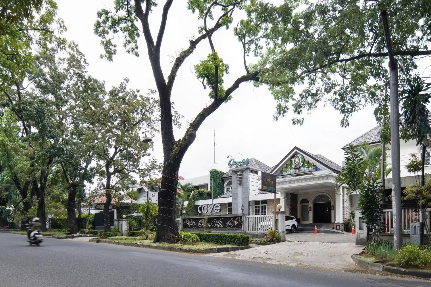 Property building in Cove Ottenville Boutique Hotel Property building in Cove Ottenville Boutique Hotel