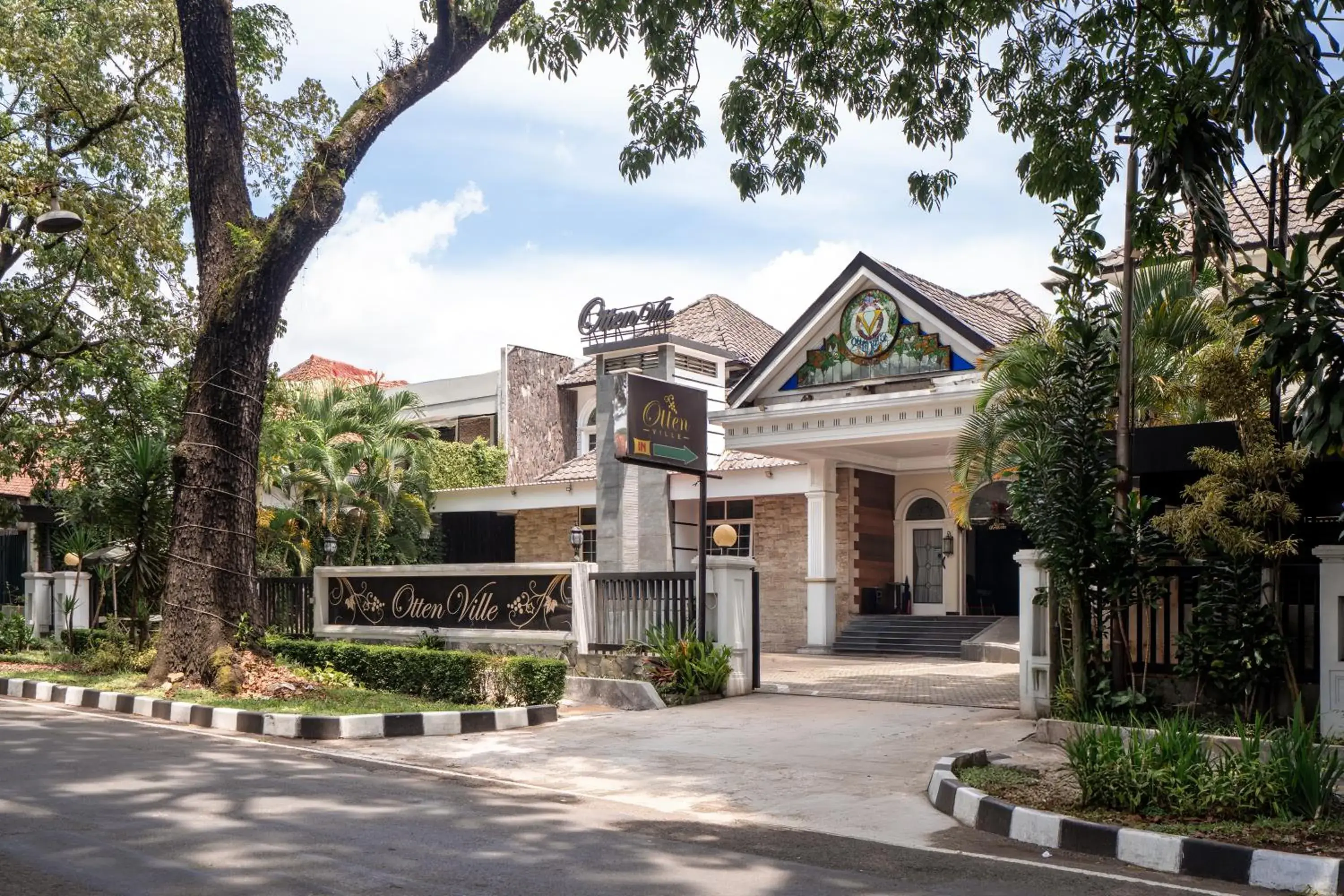 Facade/entrance in Rehat at Ottenville Boutique Hotel Facade/entrance in Rehat at Ottenville Boutique Hotel