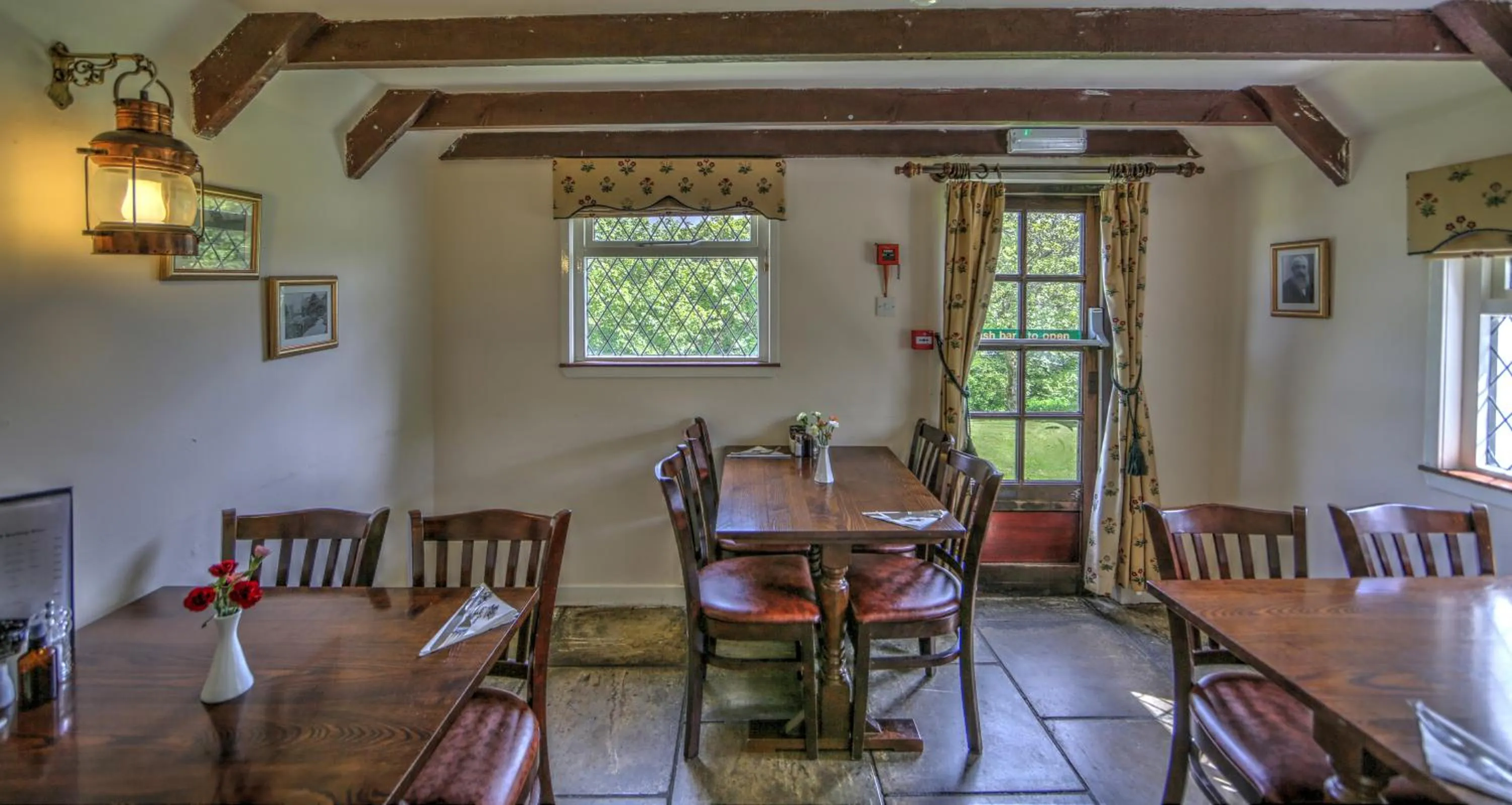 Lounge or bar in Busta House Hotel