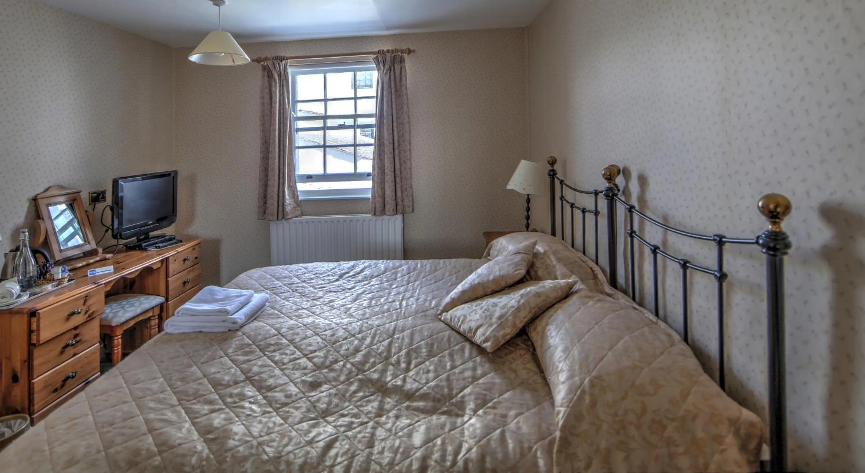 Decorative detail, Bed in Busta House Hotel