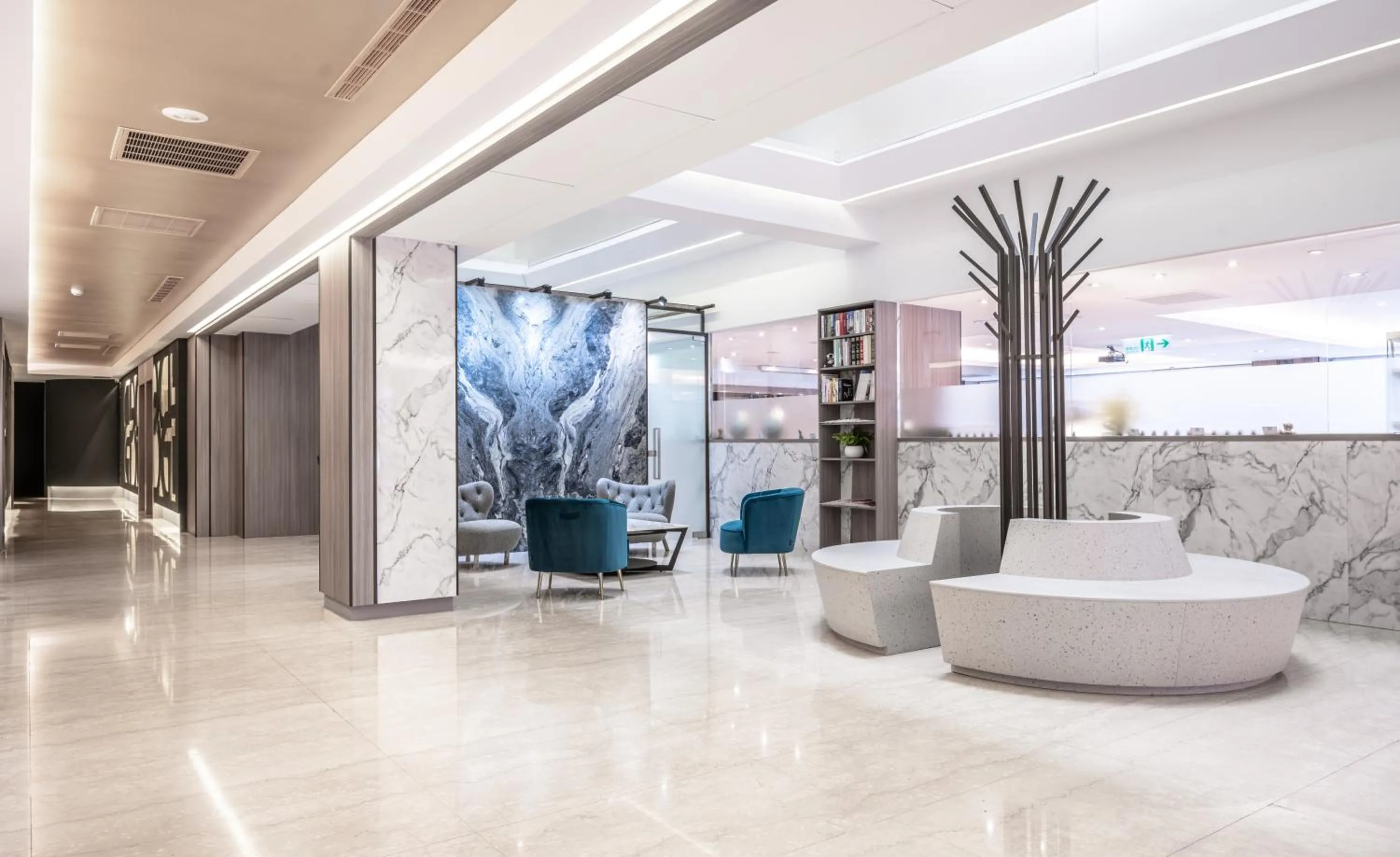 Communal lounge/ TV room in Hotel Bonza