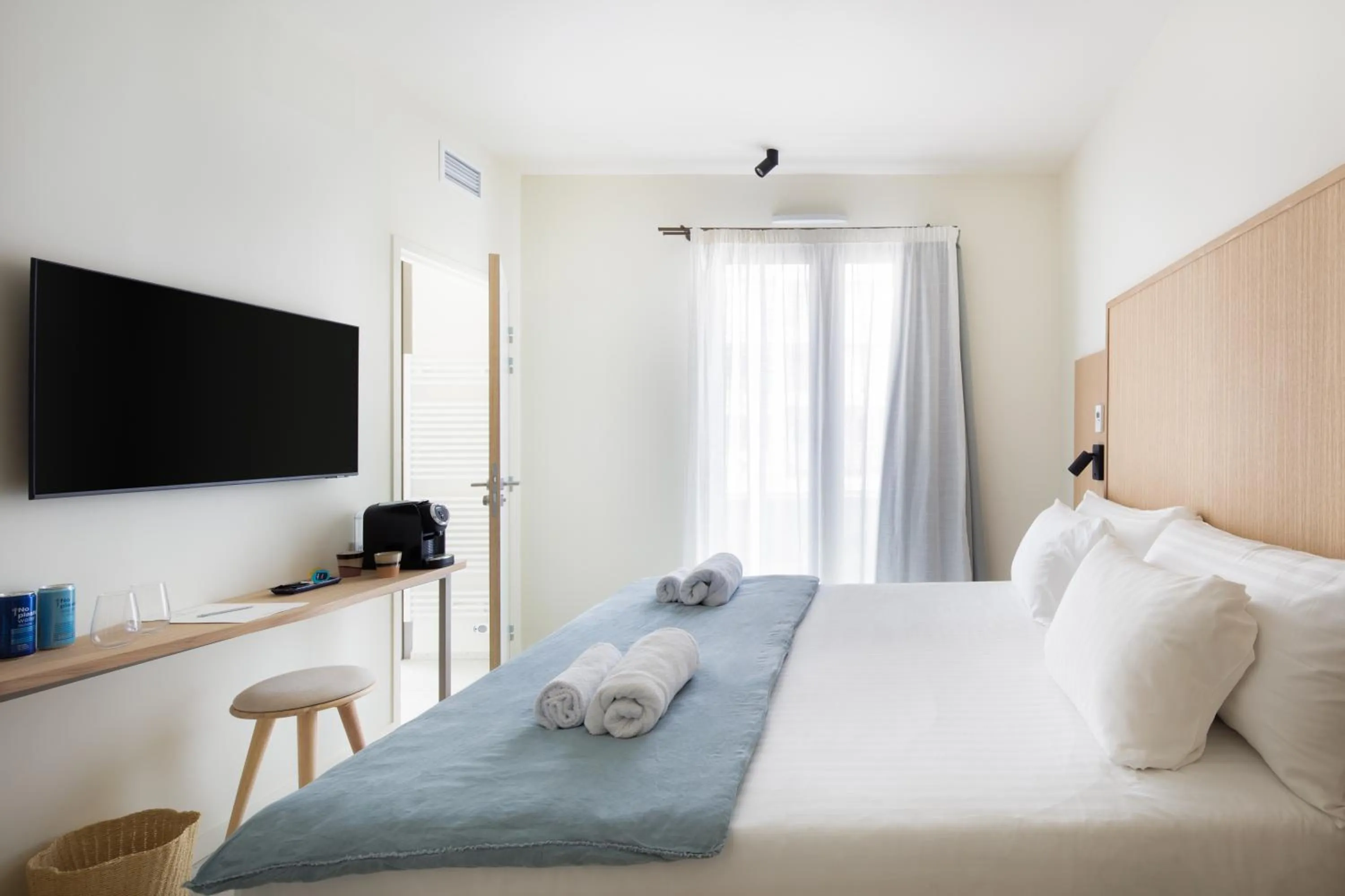 Bed in Hôtel La Suite