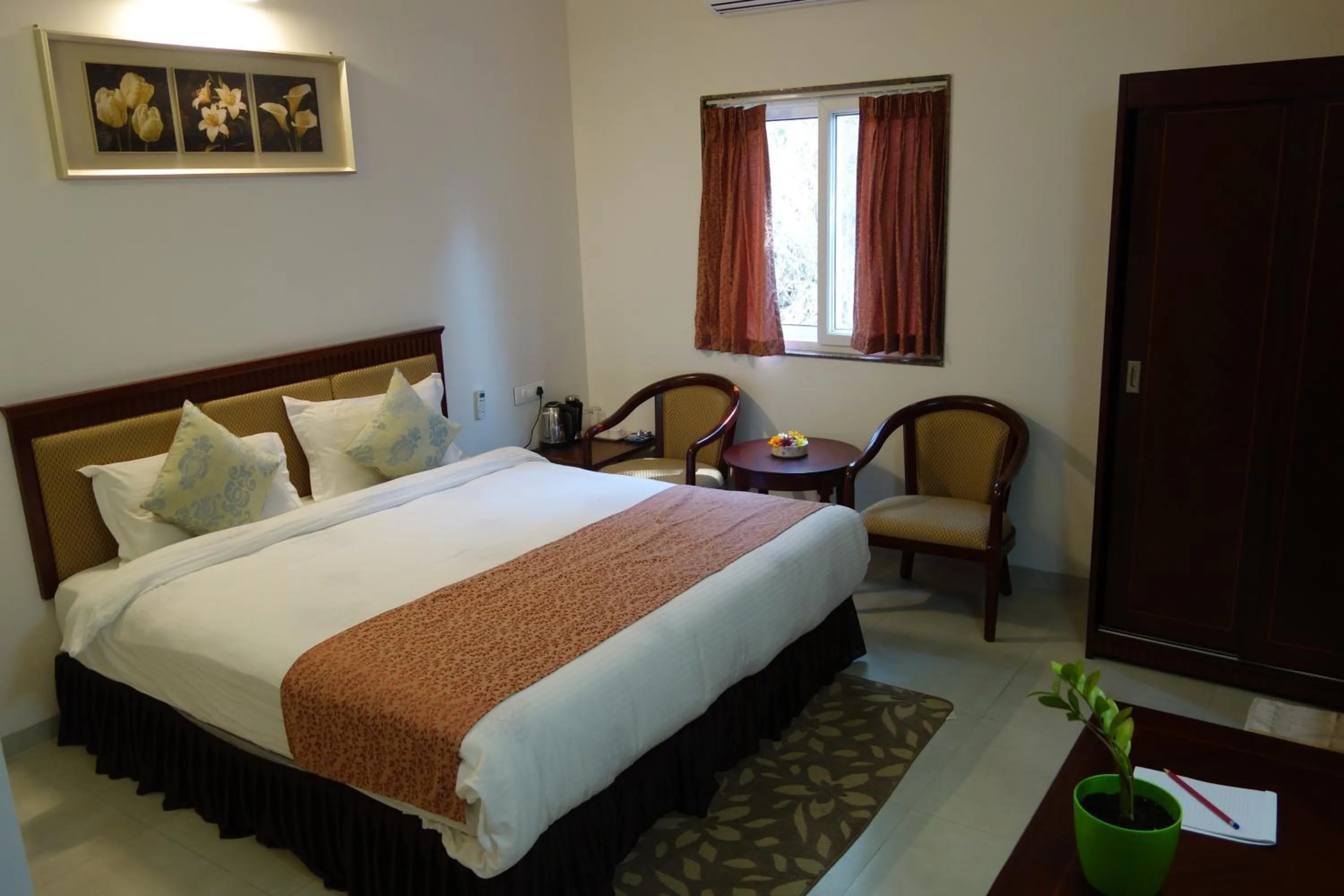 Bedroom, Bed in Savana Lake Resort