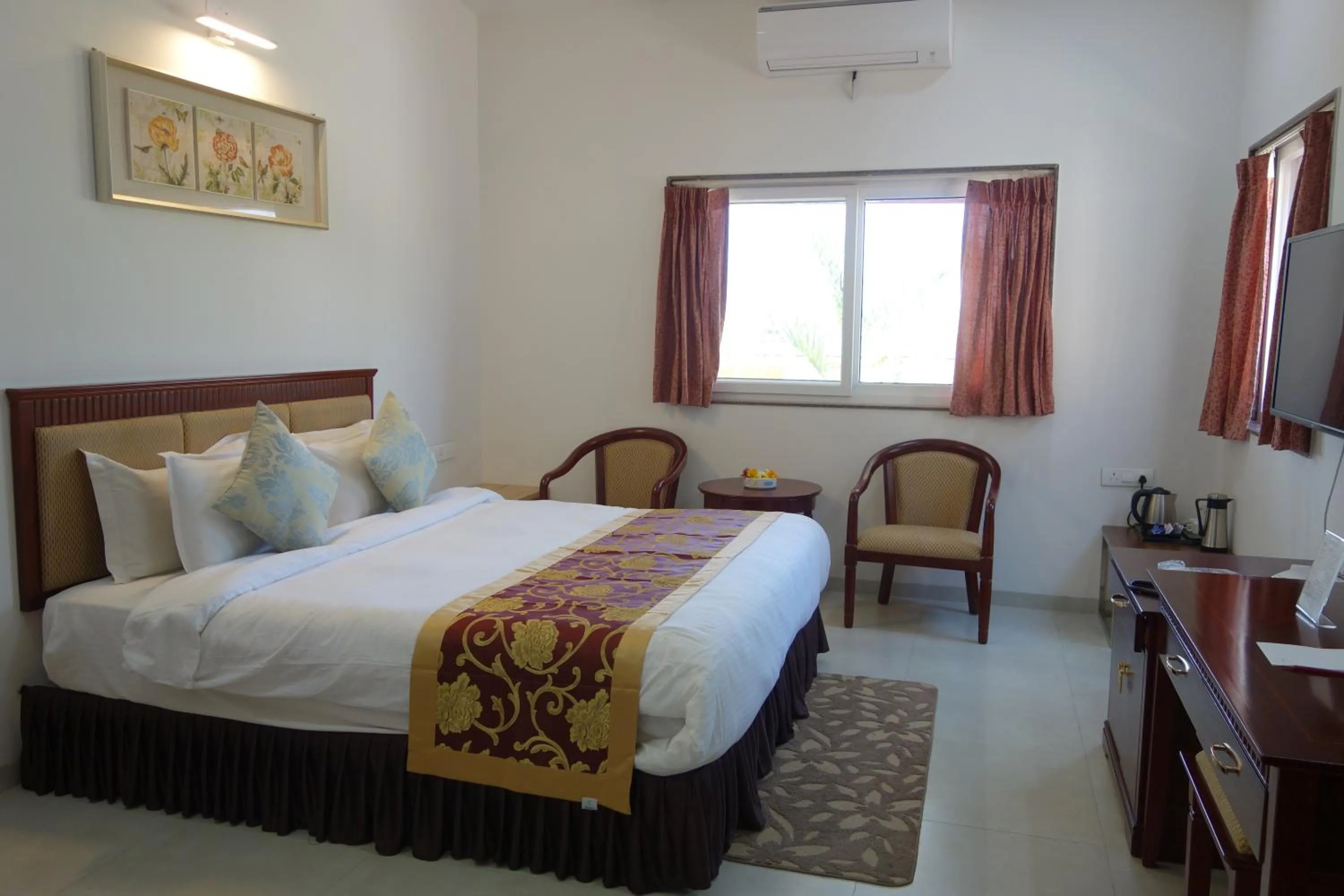 Bedroom, Bed in Savana Lake Resort