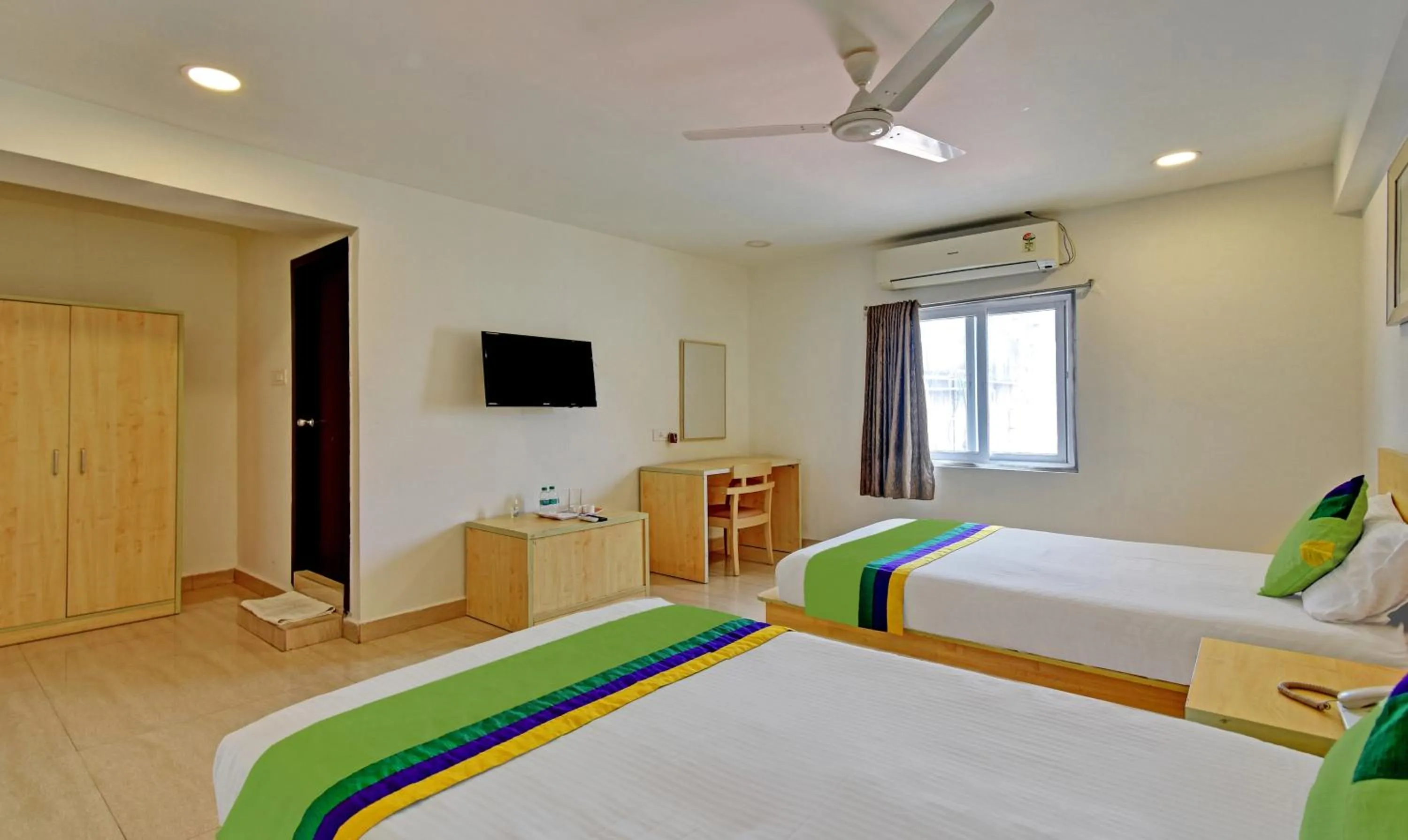 Bed in Treebo Innside