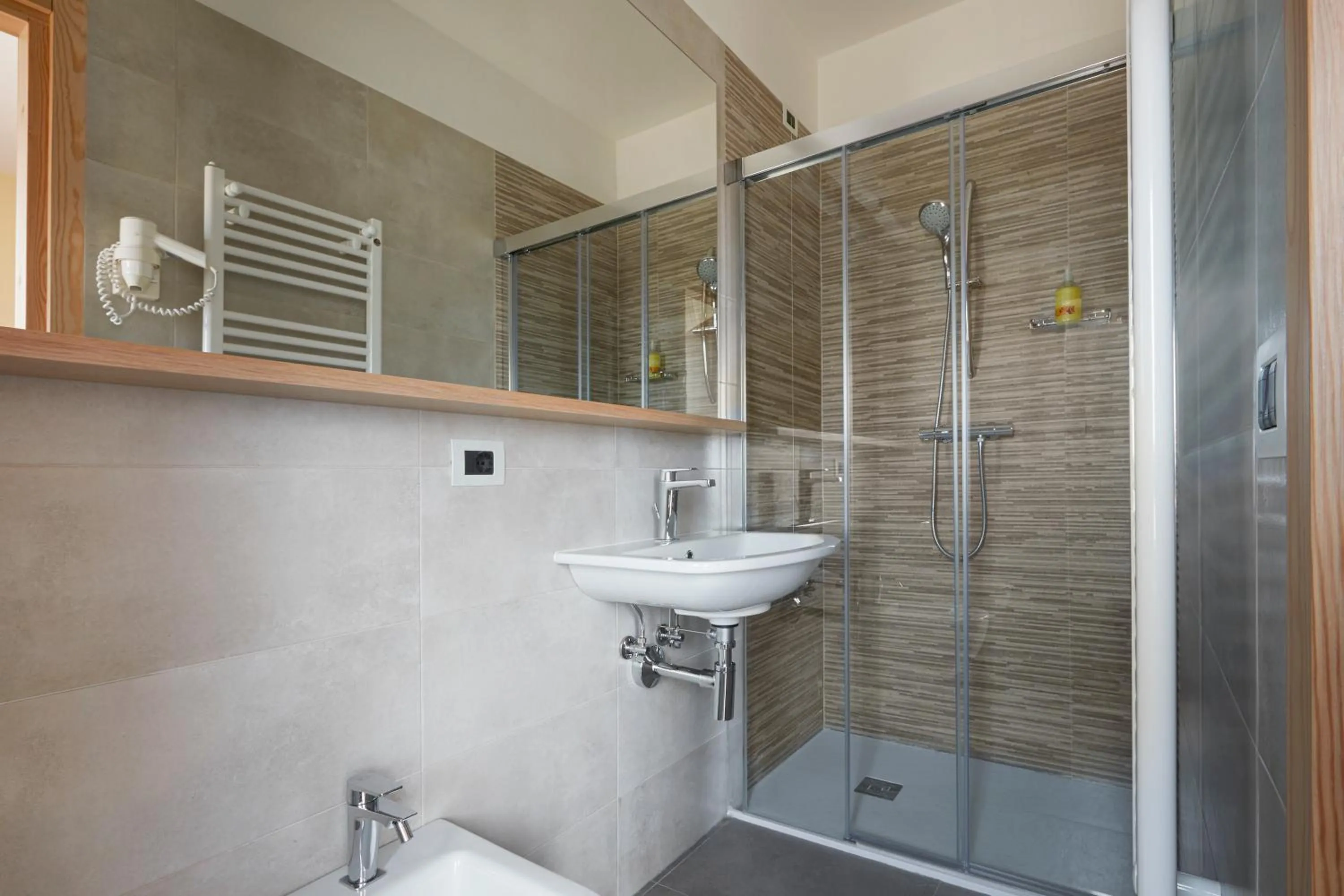 Bathroom in Relax Hotel Erica