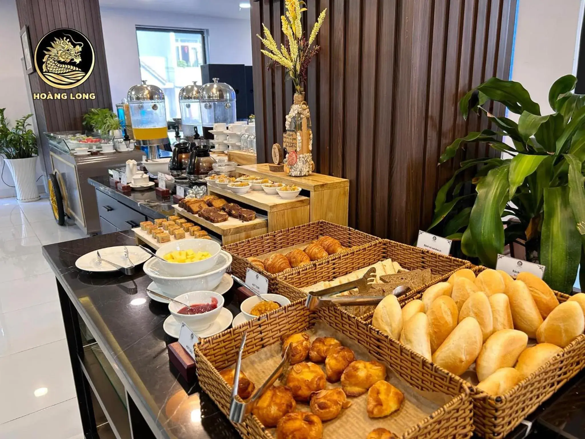 Restaurant/places to eat in Hoang Long Hotel Phan Thiết Restaurant/places to eat in Hoang Long Hotel Phan Thiết