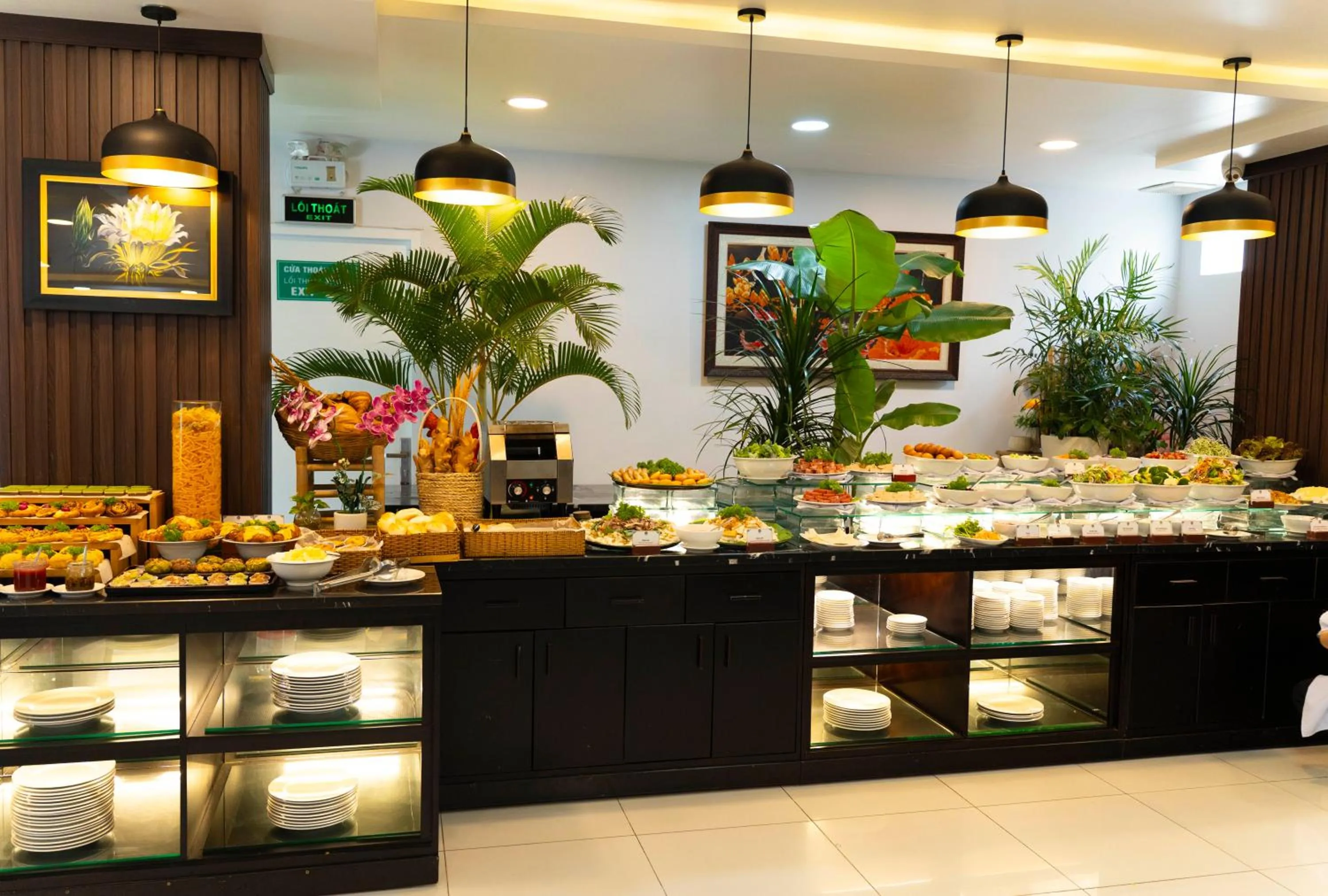 Restaurant/places to eat in Hoang Long Hotel Phan Thiết