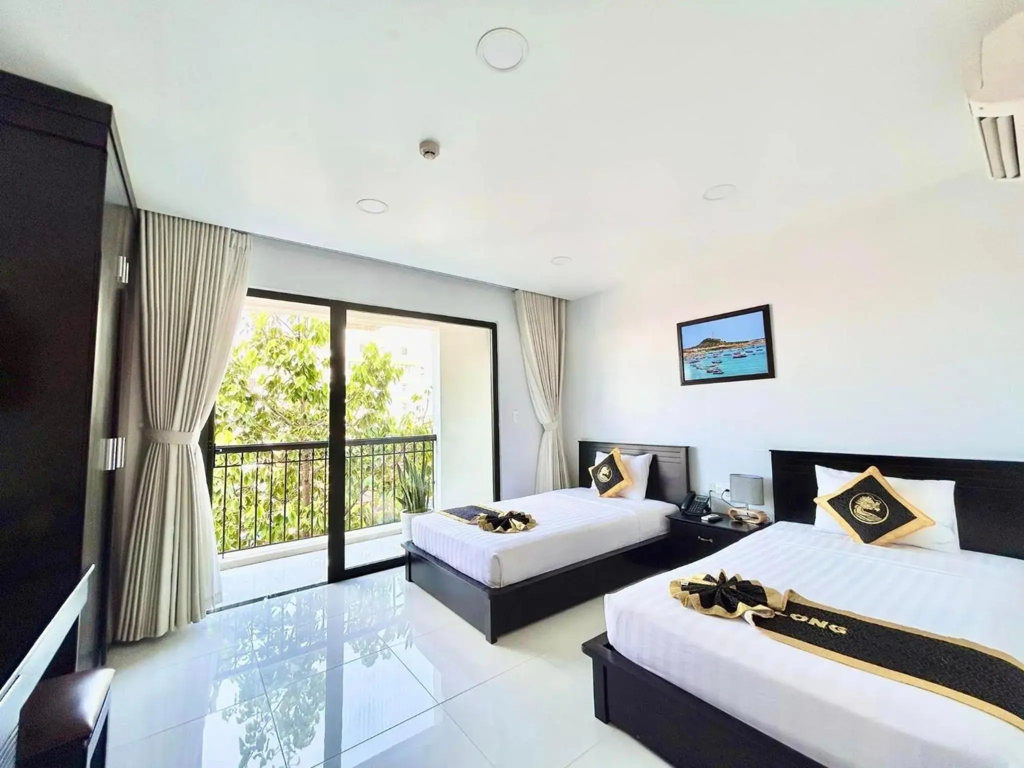 Bedroom, Bed in Hoang Long Hotel Phan Thiết Bedroom, Bed in Hoang Long Hotel Phan Thiết