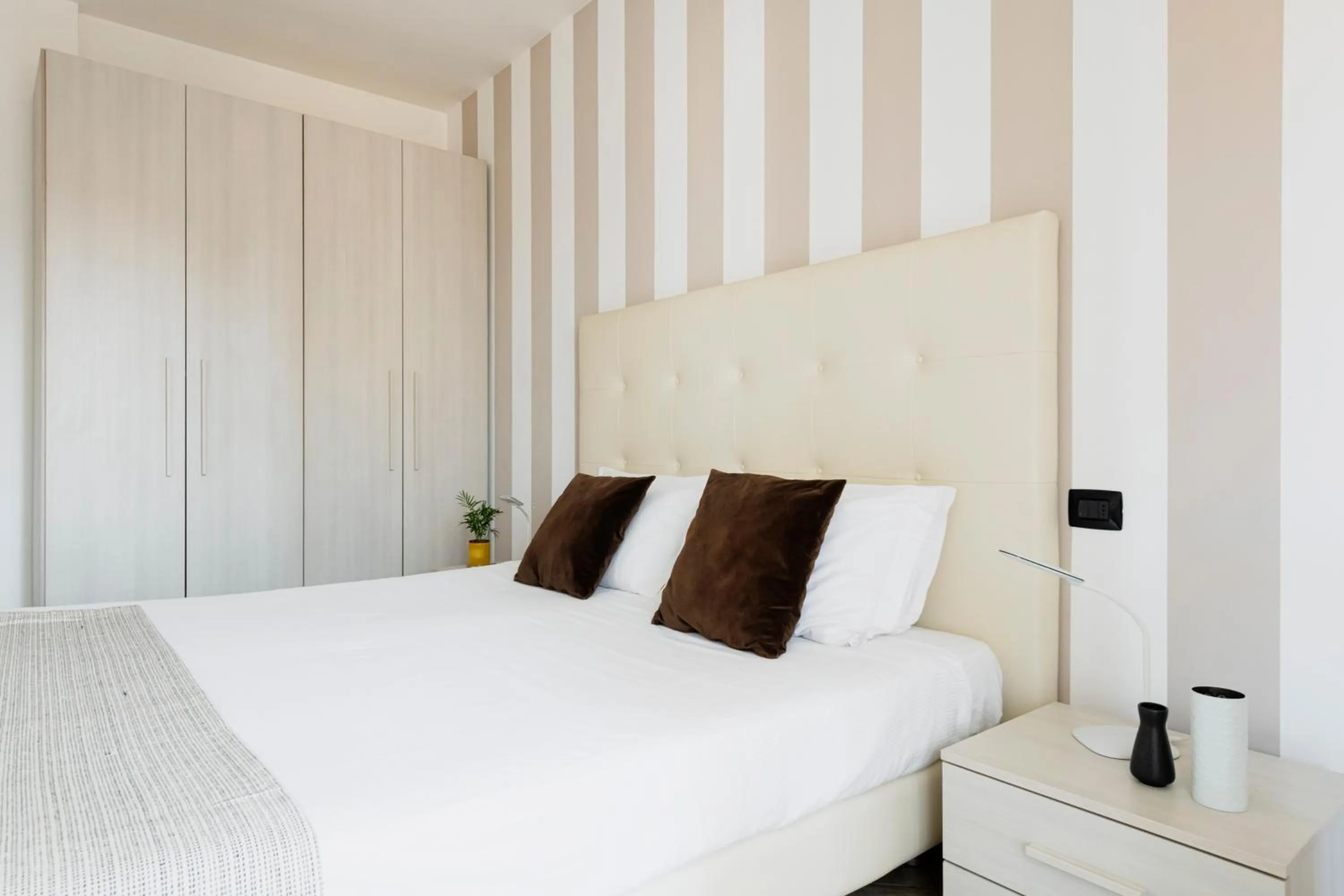 Bedroom, Bed in HQ Aparthotel Milano Inn - Smart Suites