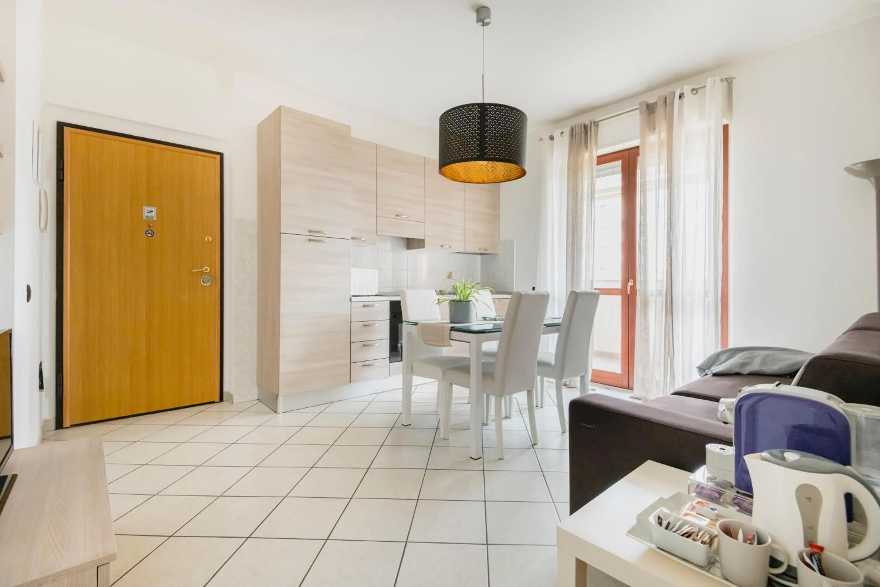 Dining area in HQ Aparthotel Milano Inn - Smart Suites