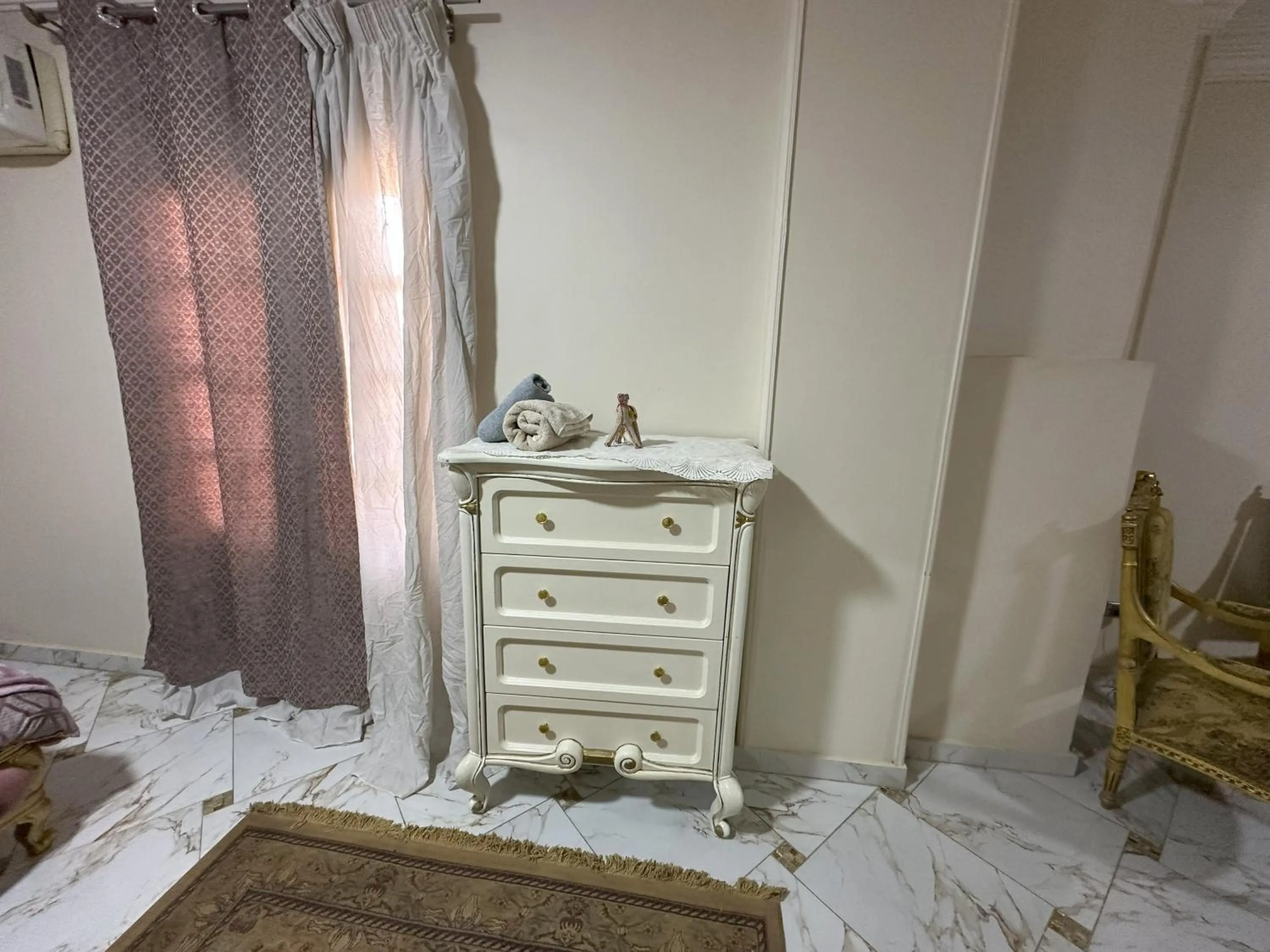 Queen of the pyramids hotel