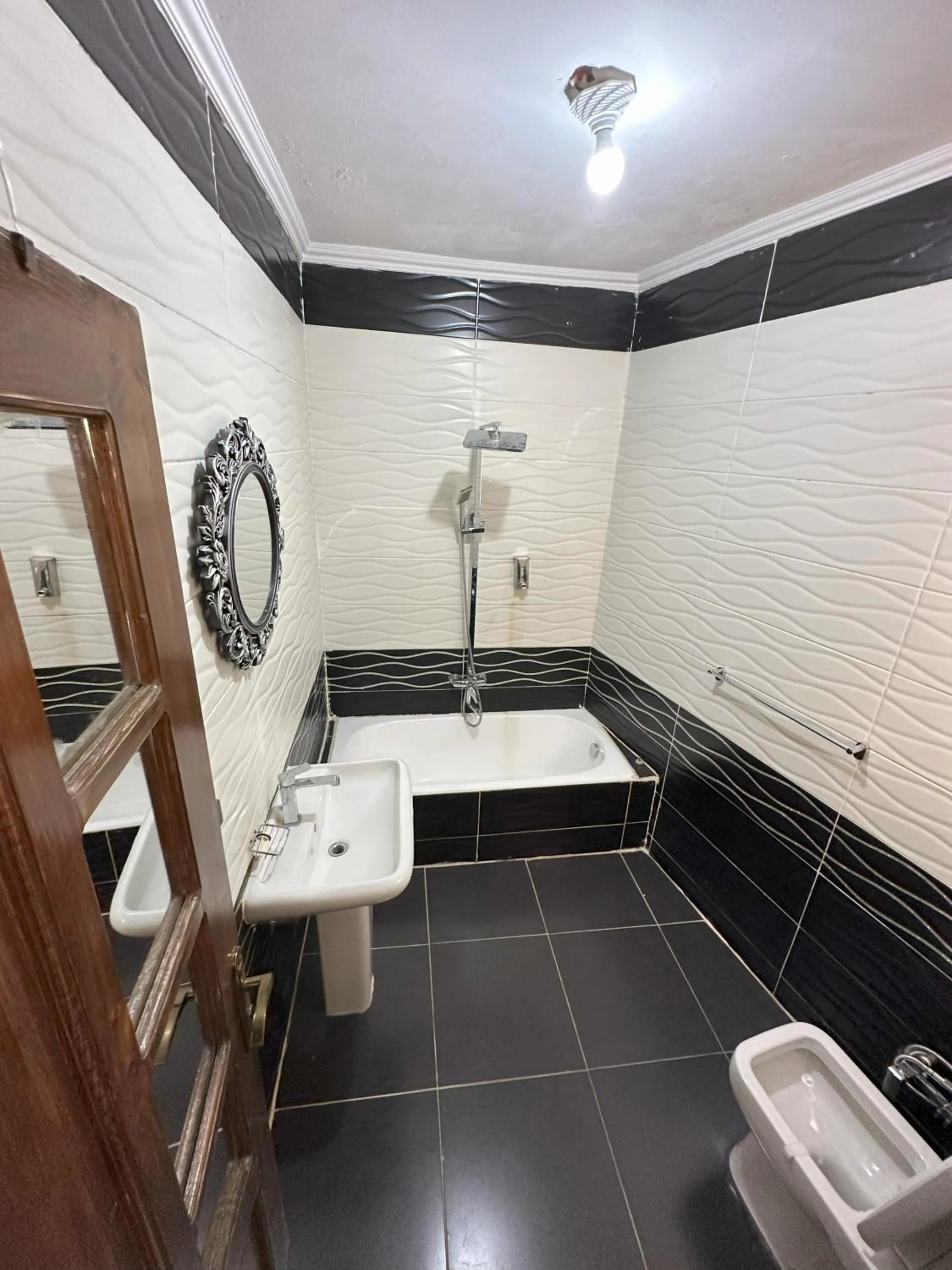 Queen of the pyramids hotel