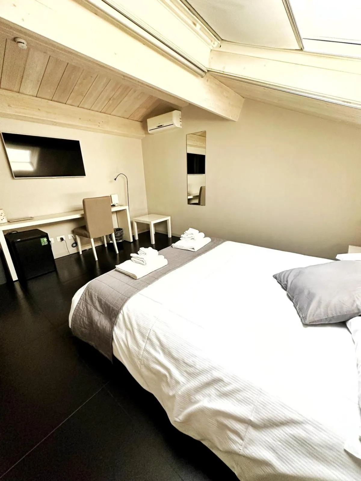 View (from property/room), Bed in Sciara Biscari B&B