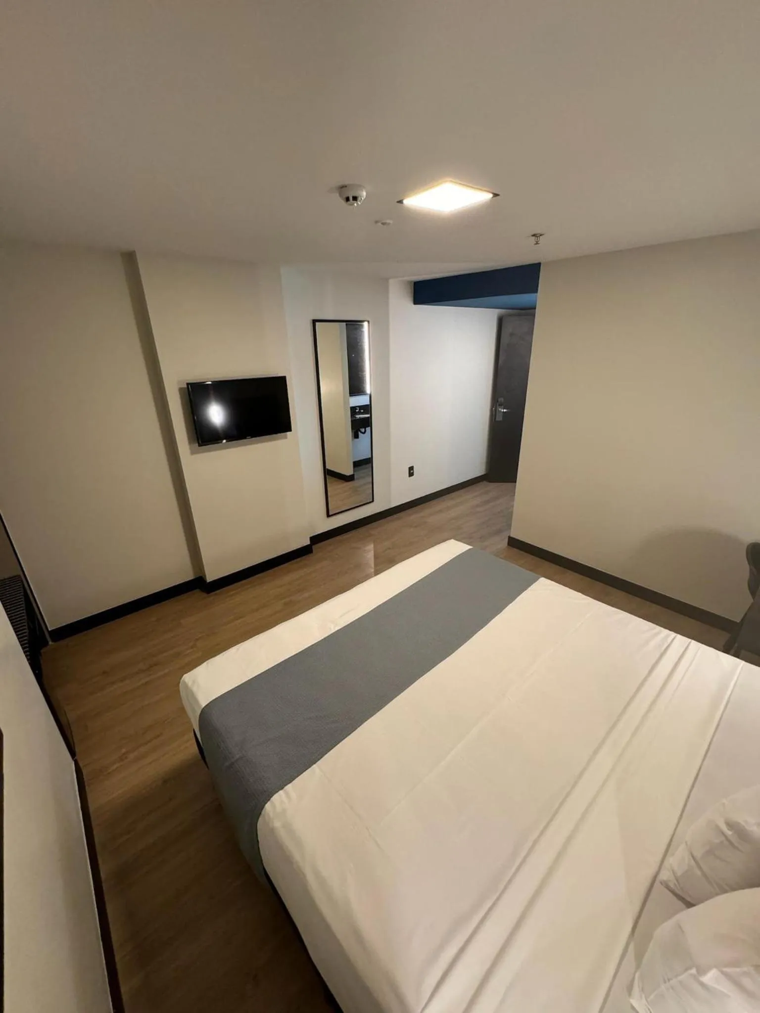 Photo of the whole room, Bed in WA HOTEL FORTALEZA