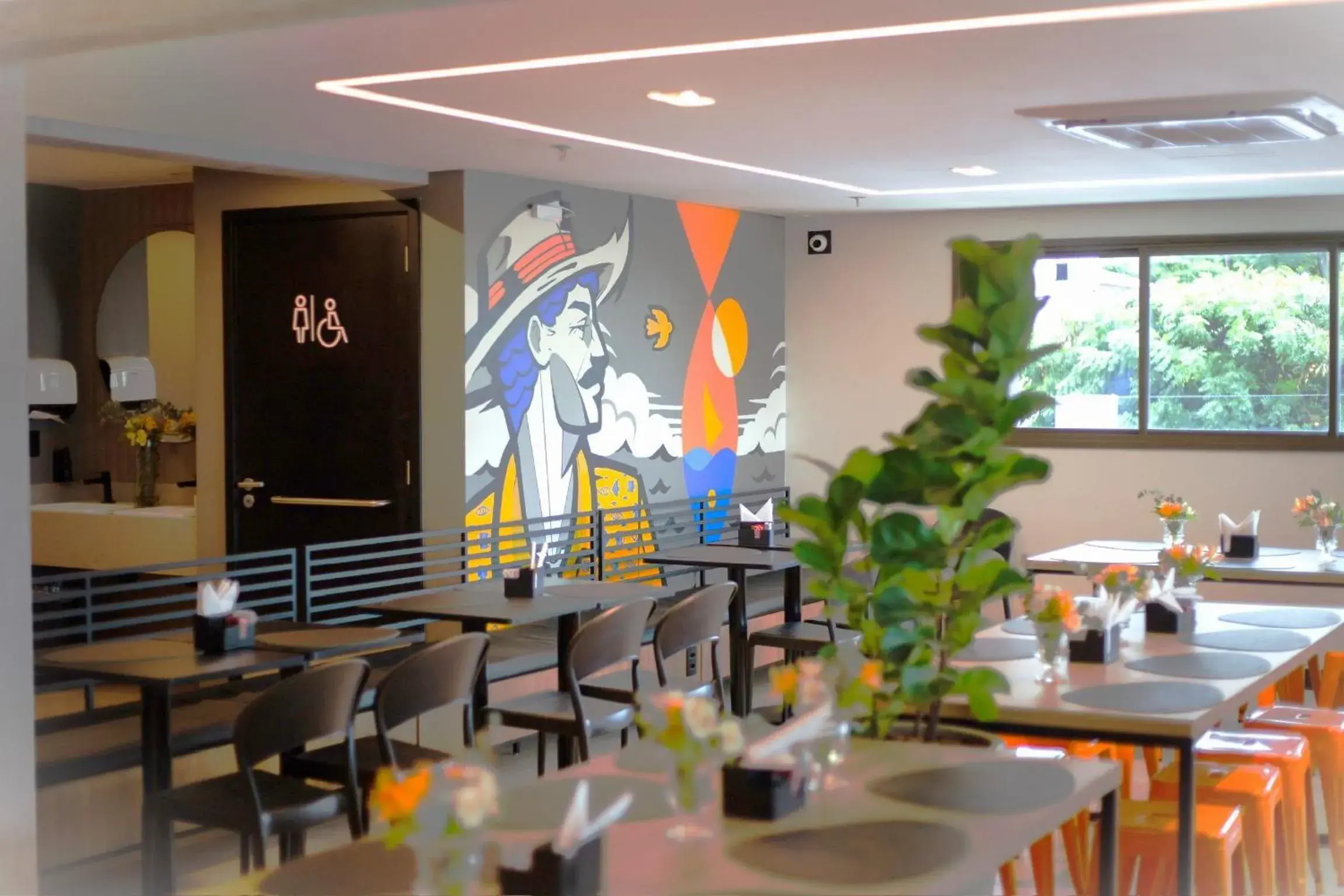 Restaurant/places to eat in WA HOTEL FORTALEZA Restaurant/places to eat in WA HOTEL FORTALEZA