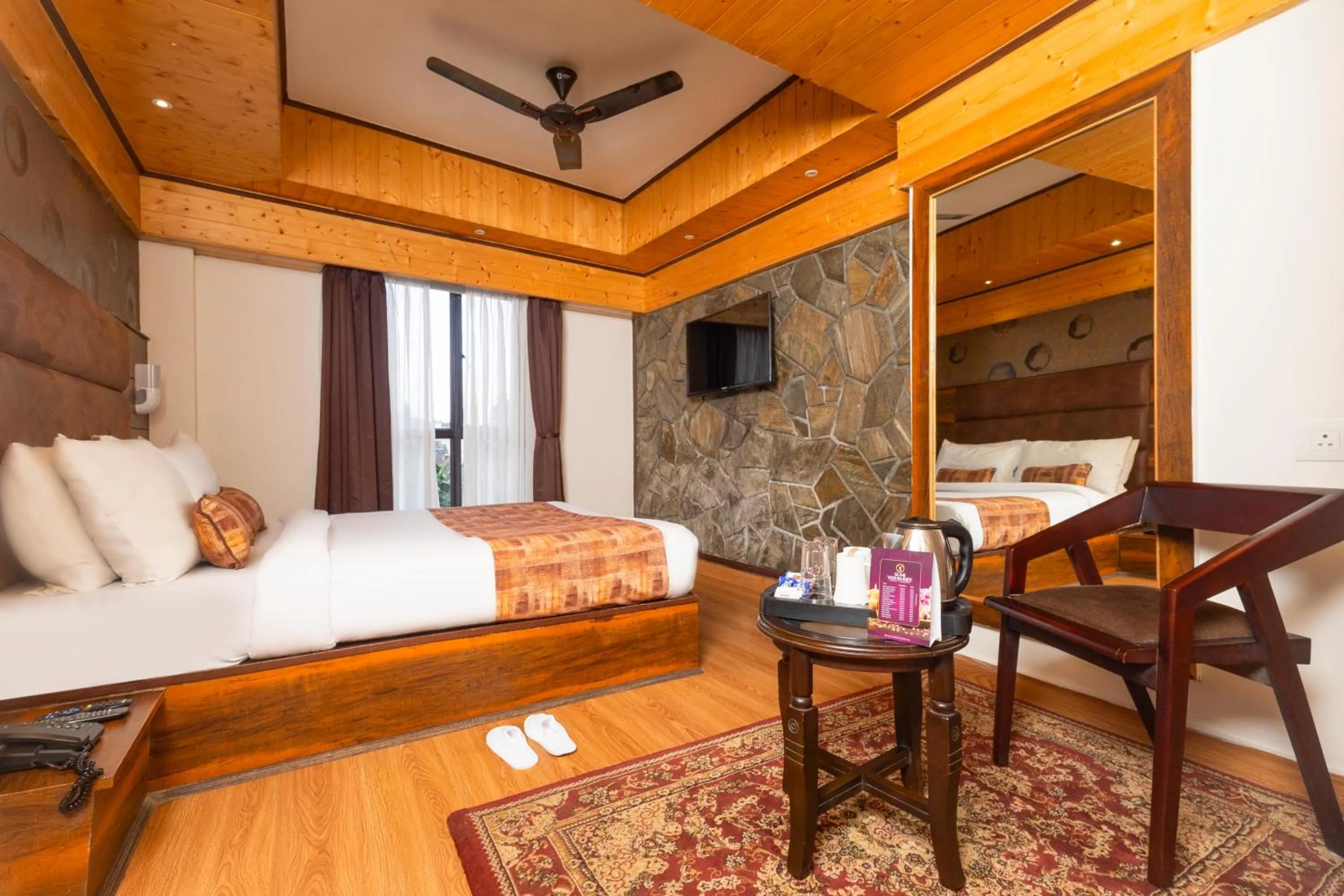 Bedroom, Bed in Sumitel Queens Yard