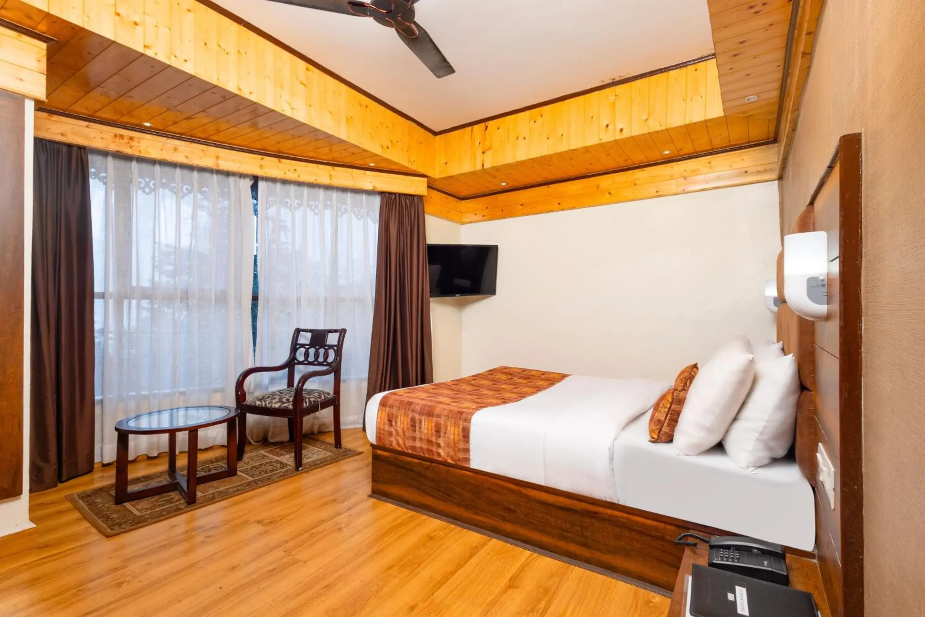 Bed in Sumitel Queens Yard Bed in Sumitel Queens Yard