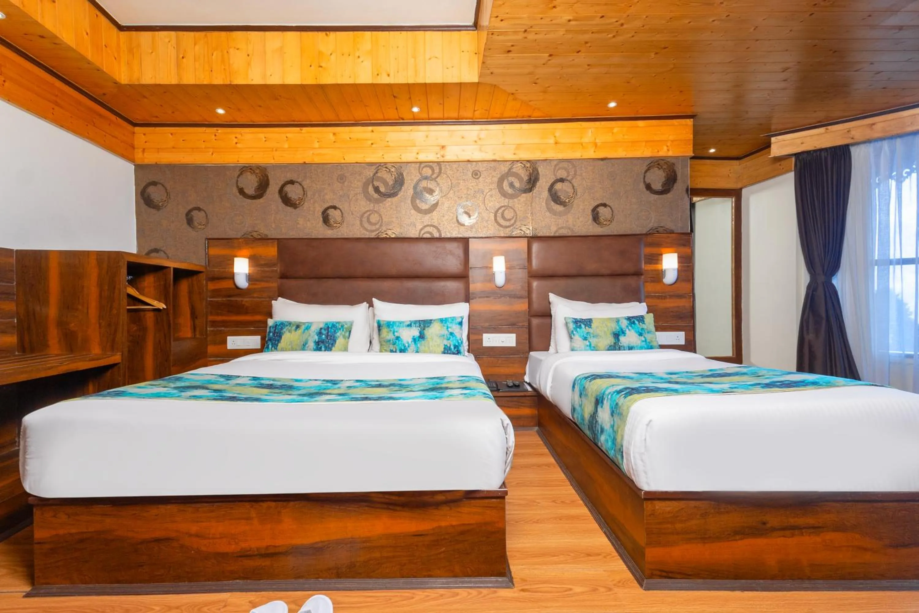 Bedroom, Bed in Sumitel Queens Yard