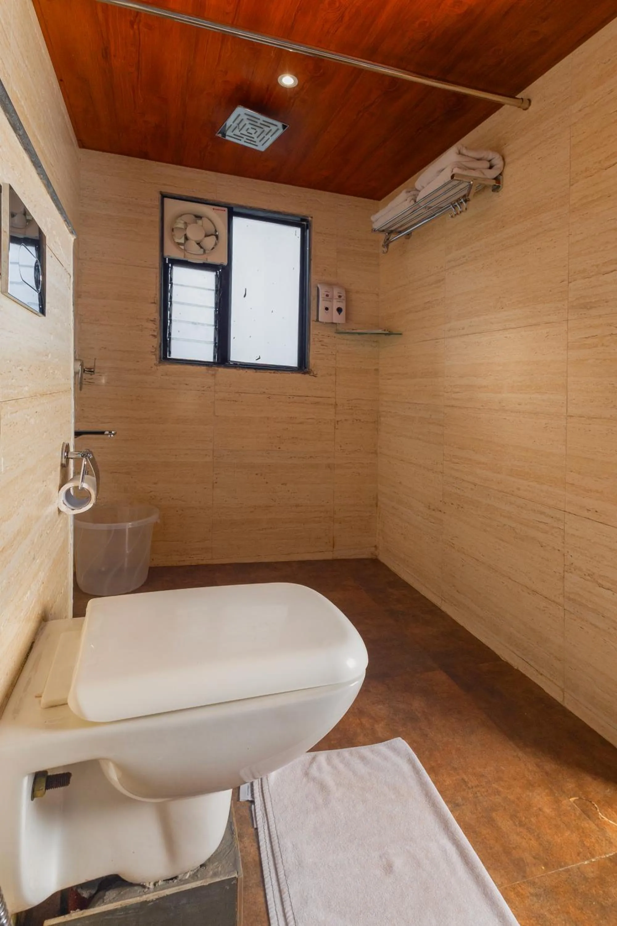 Bathroom in Sumitel Queens Yard