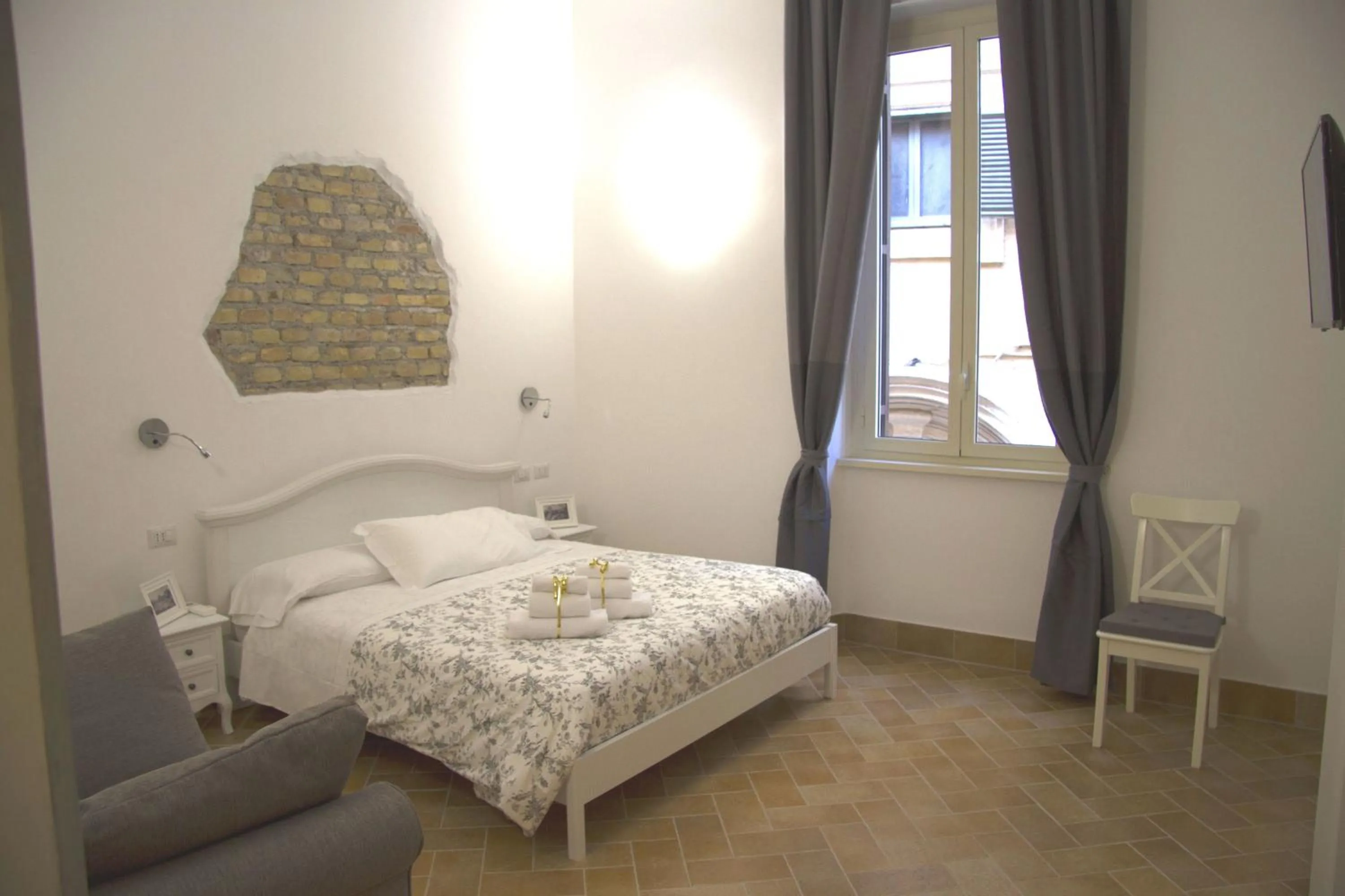 Bedroom, Bed in Leoncino 36 Apartments in Rome