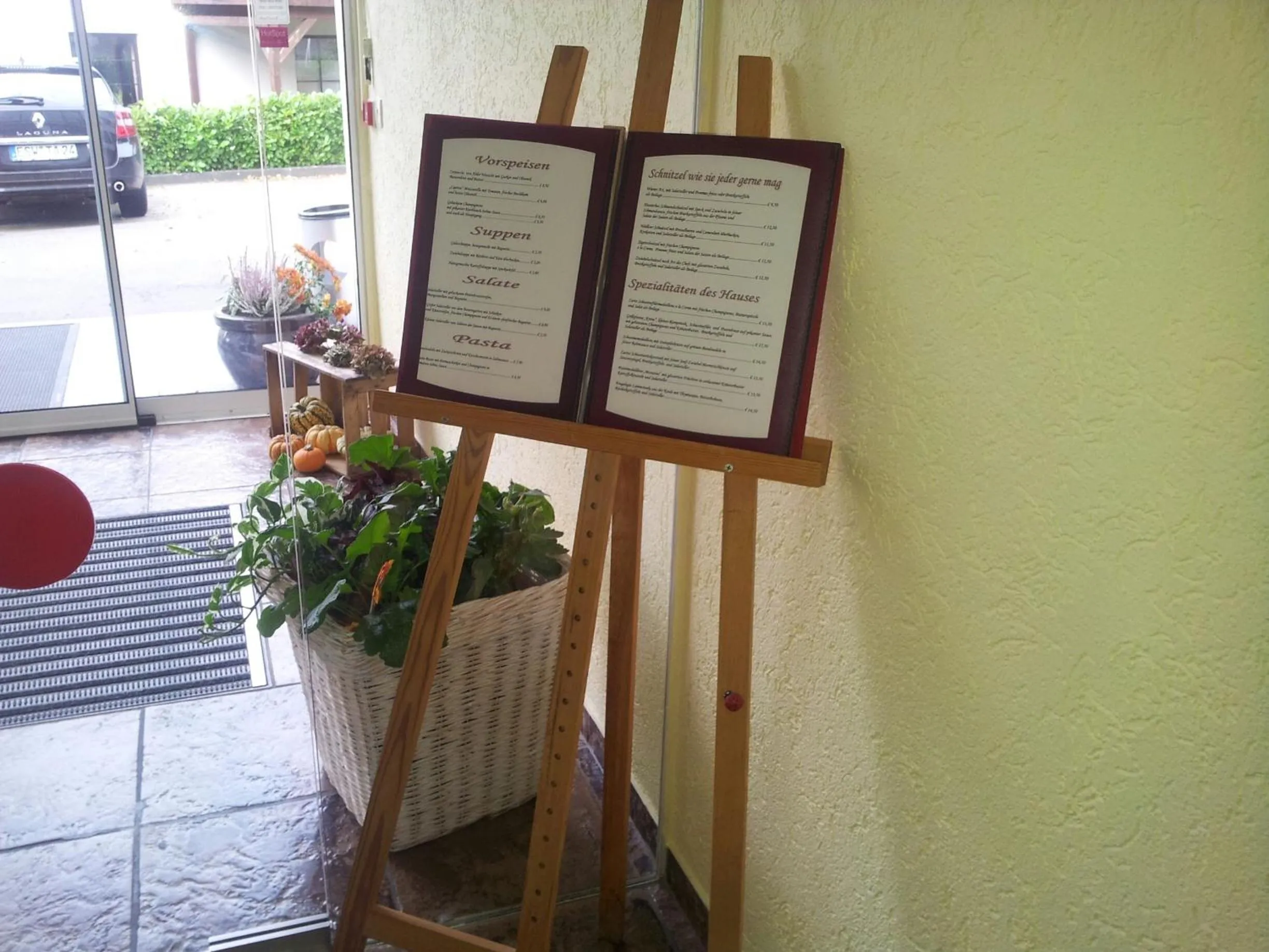 Lobby or reception in Hotel Stadt Witzenhausen