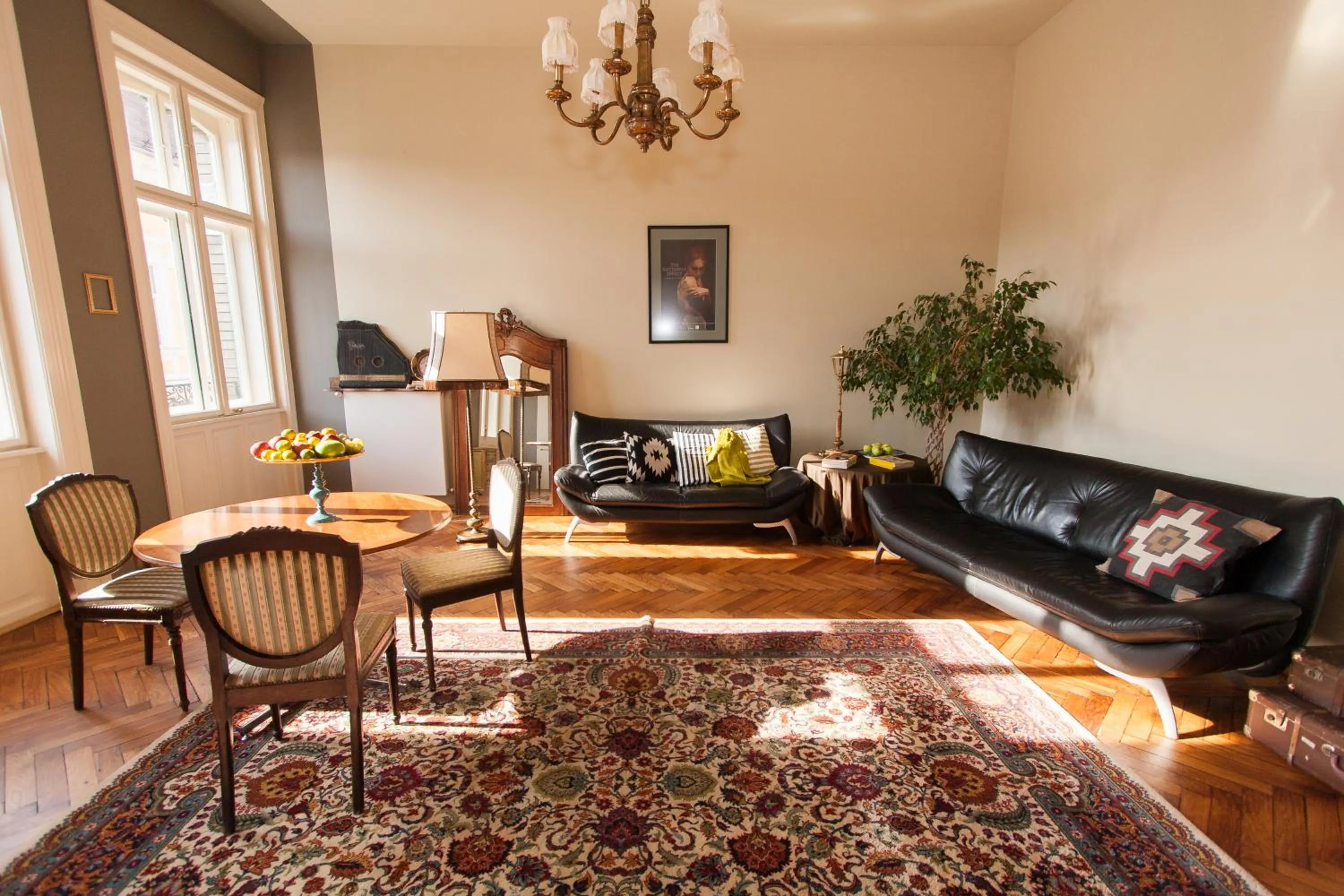 Business facilities in Camino Home