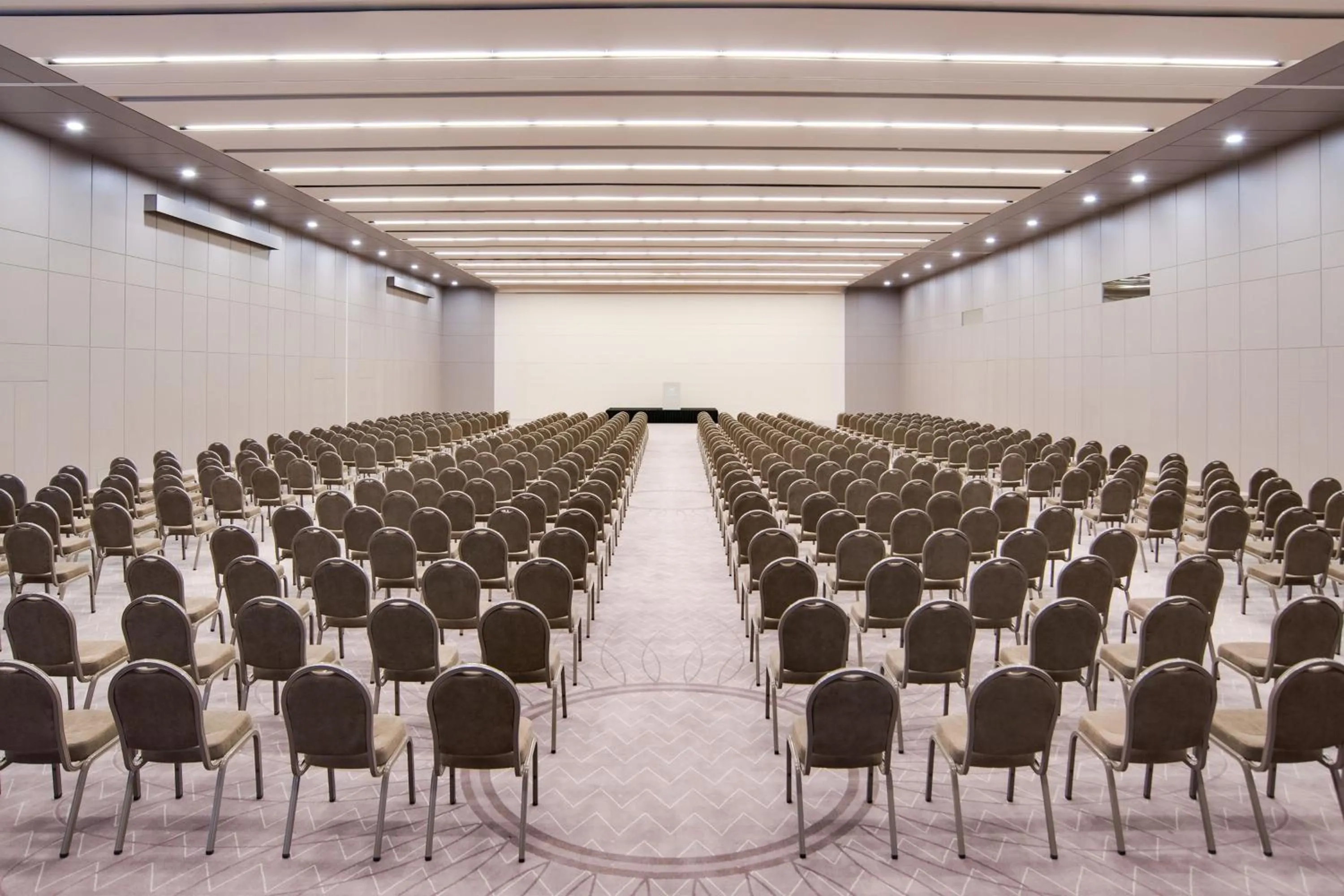 Meeting/conference room in Sheraton Dubrovnik Riviera Hotel